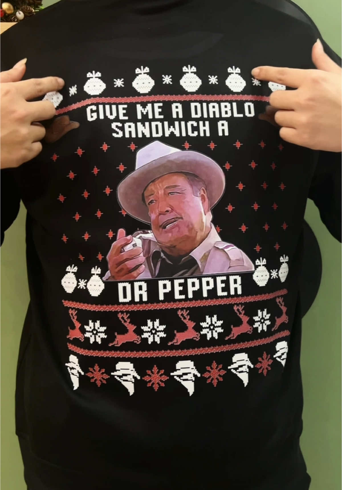 Hurry up!! He will need a Sandwich and Dr Pepper 🎄 #smokeyandthebandit #smokeyandthebandit2 #smokeyandbandit #smokeyandbandit2 #sallyfield #bandit #burtreynolds #buffordtjustice #givemeadiablosandwichanddrpepper #drpepper #christmassweater #90smovies 