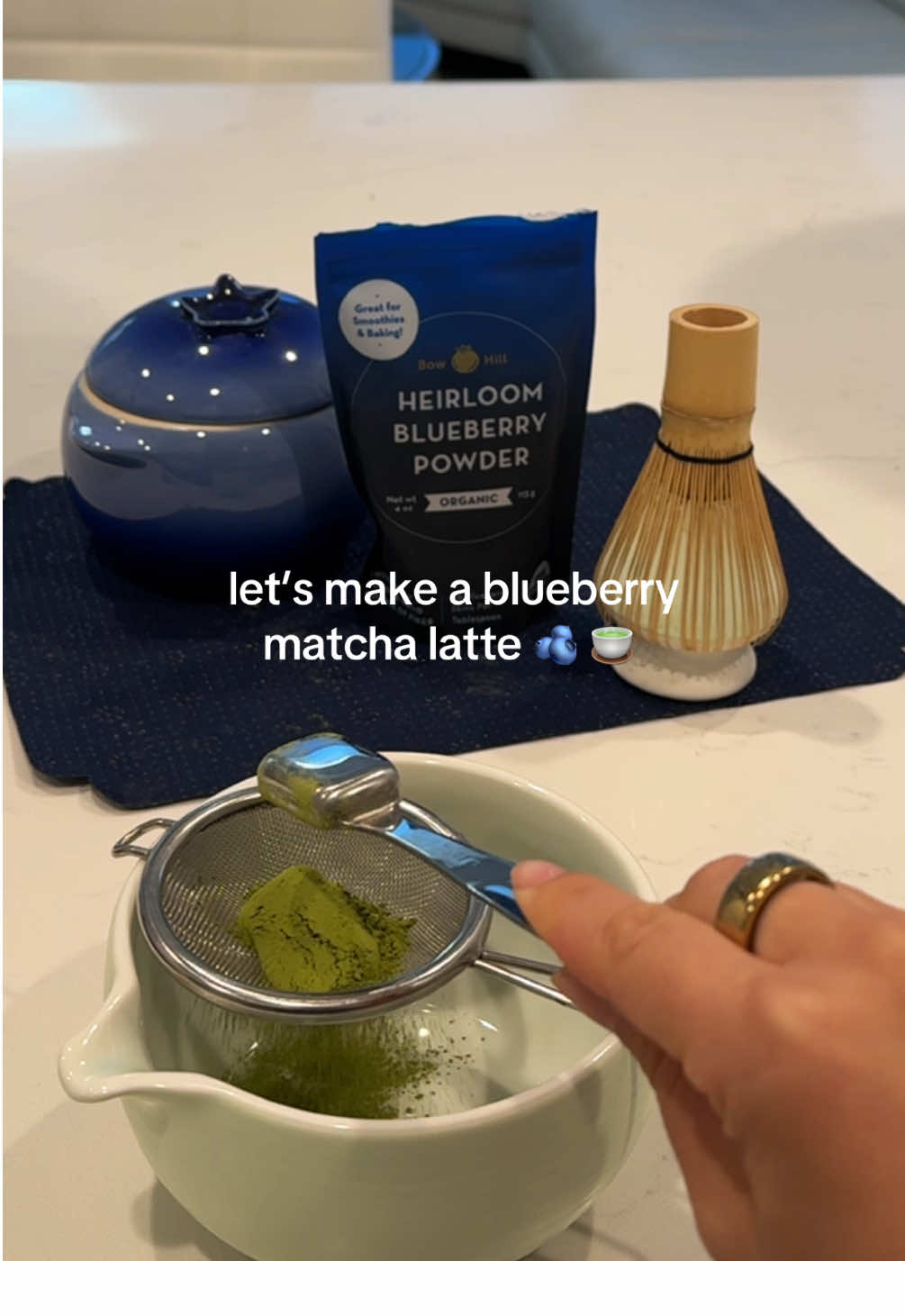 morning matcha routine 🍵🫶🏻🫐 #blueberrymatcha #matcharecipe #matchalatte 