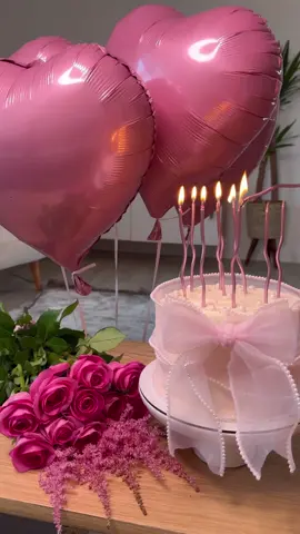 Happy birthday to me 🥂🎂🩷 #kesfet #Love #fpyシ #🎂 #🥳 #❤️ #itsmybirthdaytada #happybirthdaytome🎂🎉 #happybirthday #🥰 #🥂 #fyp 