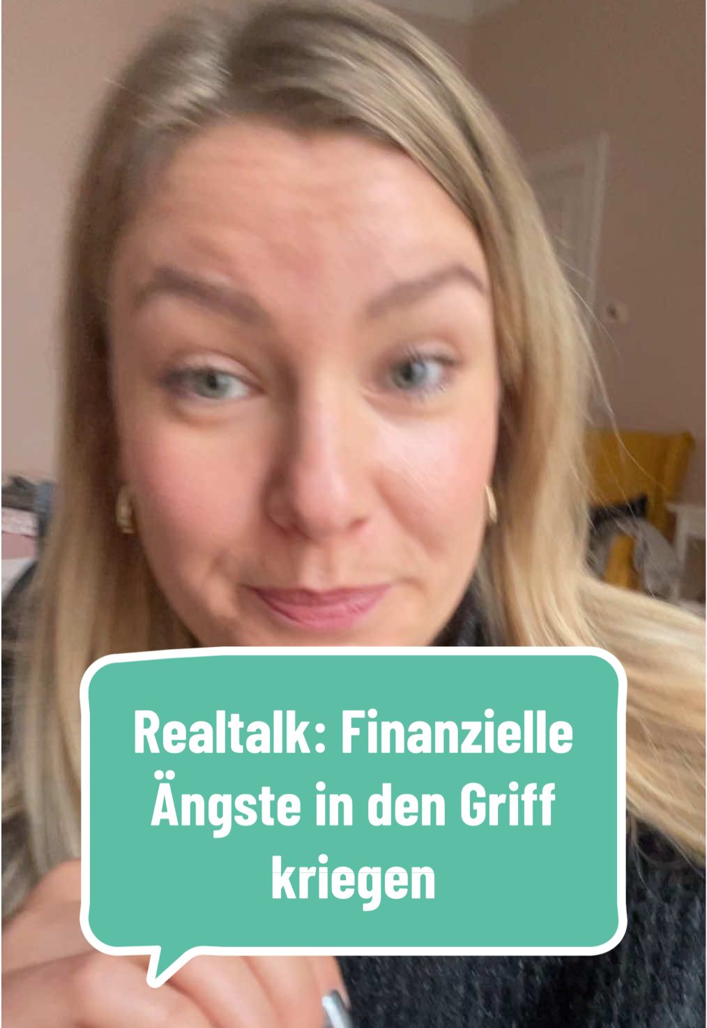 Wie geht’s euch mit den Thema? Belastet es euch oder seid ihr ganz entspannt? 🫶 #finanzen #geld #mentalegesundheit #ängste #realtalk #moneymindset #selbstreflexion 