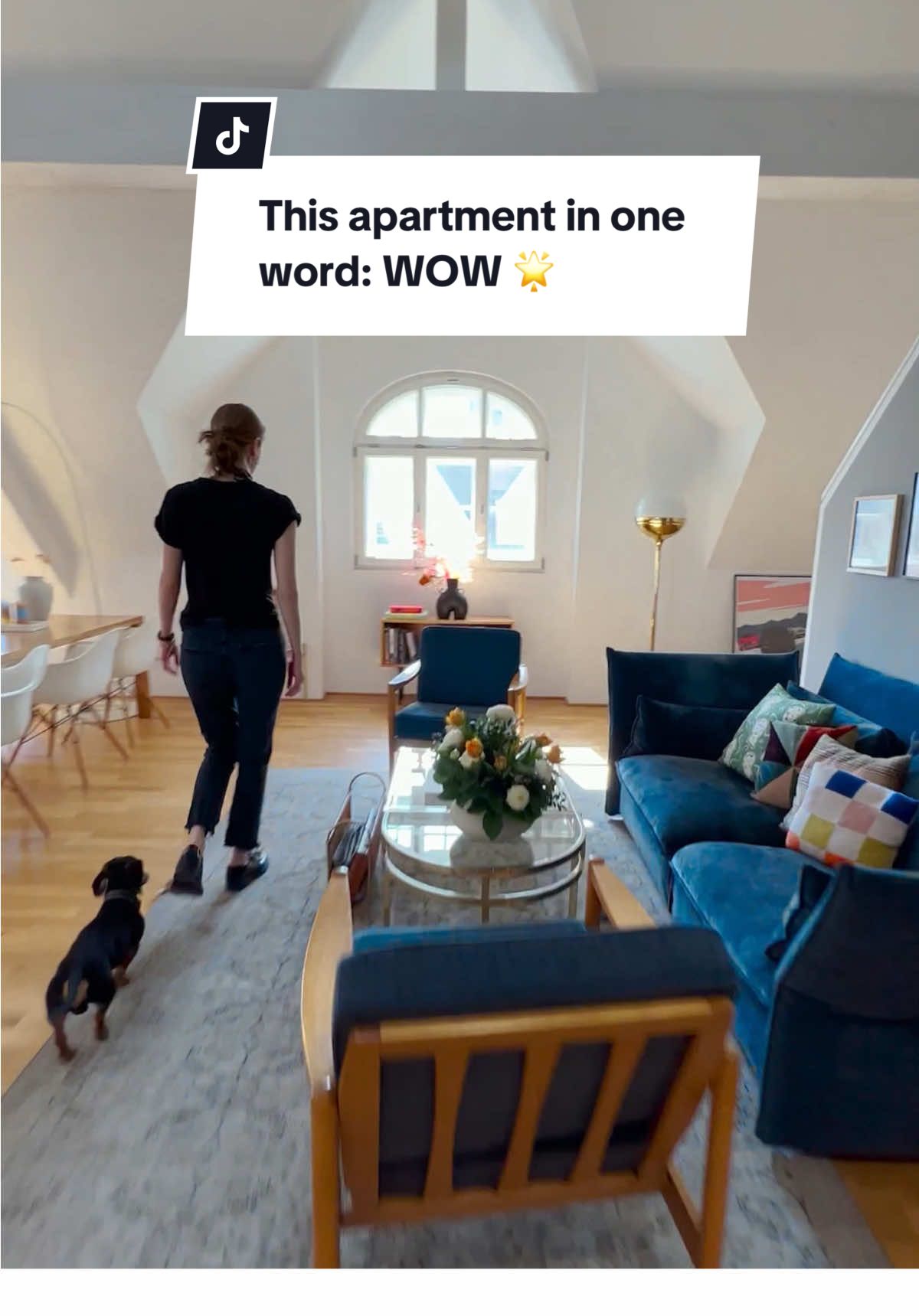 Can’t get enough of this 😮‍💨  #hometour #interiorstyling #modern #apartmenttour #apartmentinspo #homedecor #sausagedog #trendin #westwing 