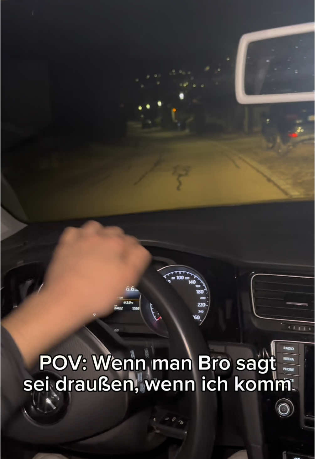 Ich bin da heißt in 30 min komm ich raus #relatable #fy #fyp 