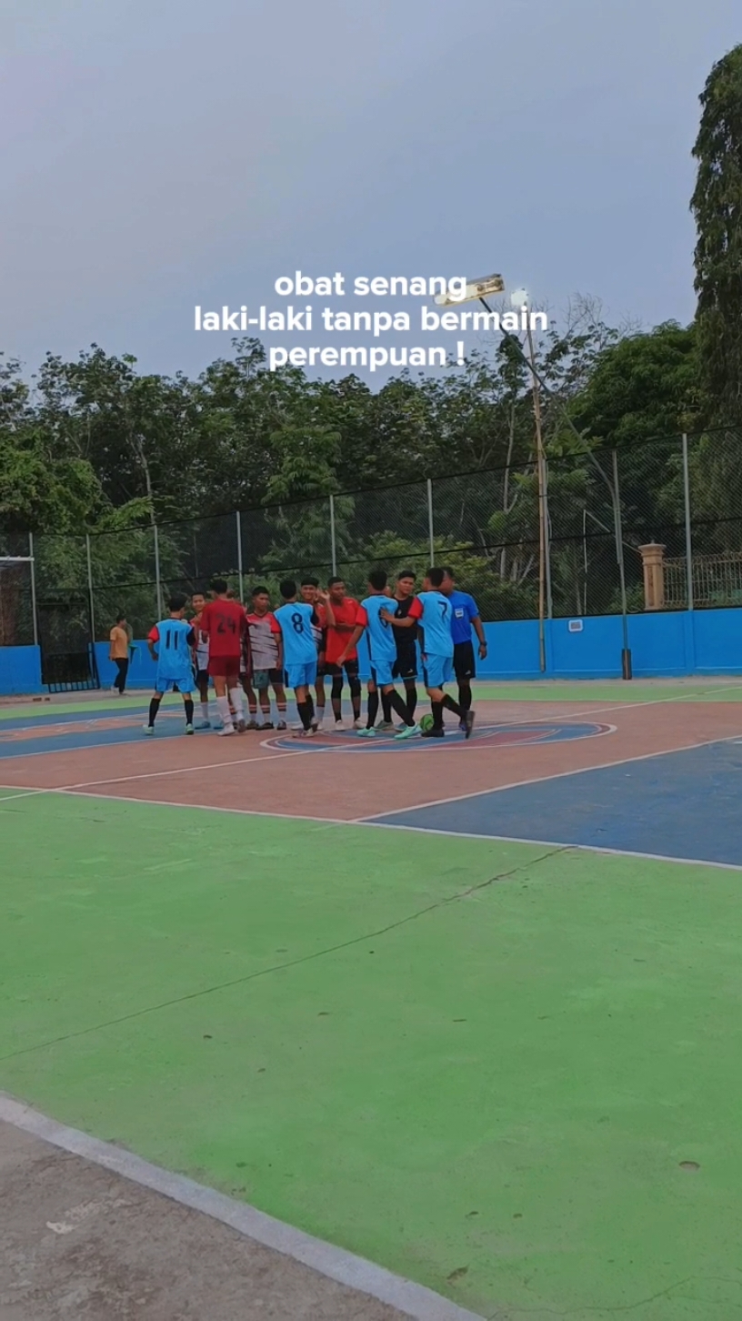 Bermain-main #CapCut #tiktok #fypシ゚ #futsal 