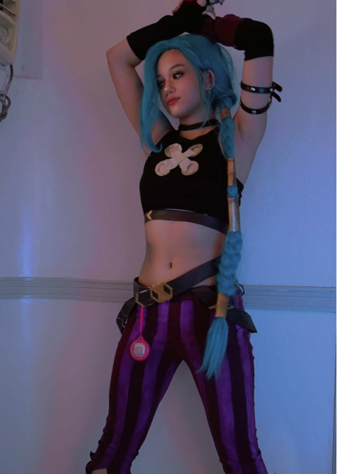 jinx with awkward coworker face #arcane #jinx #jinxcosplay #arcanecosplay #cosplay #fyp