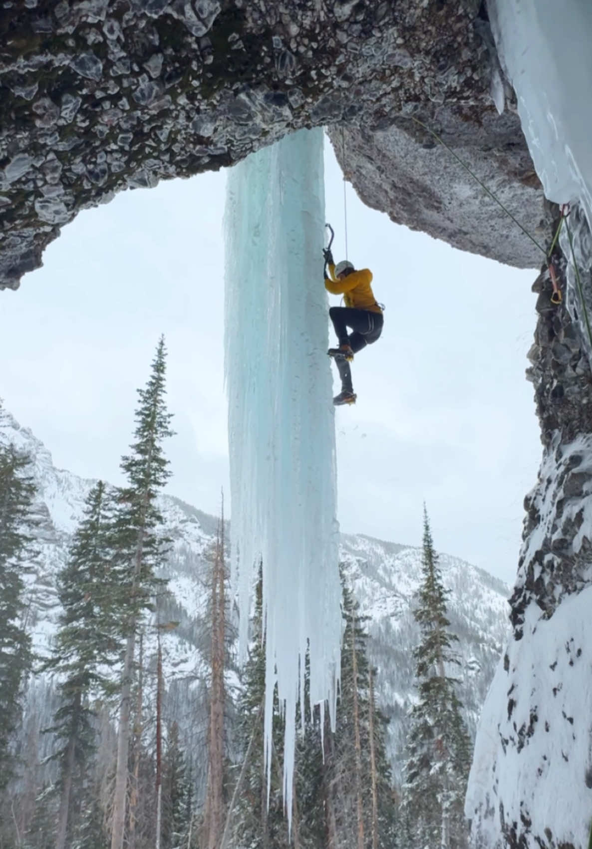 Would you climb a hanging icicle?? ⛏⛏🏔️😁 #iceclimbing #climbing #mountains #montana #explore #adventure 