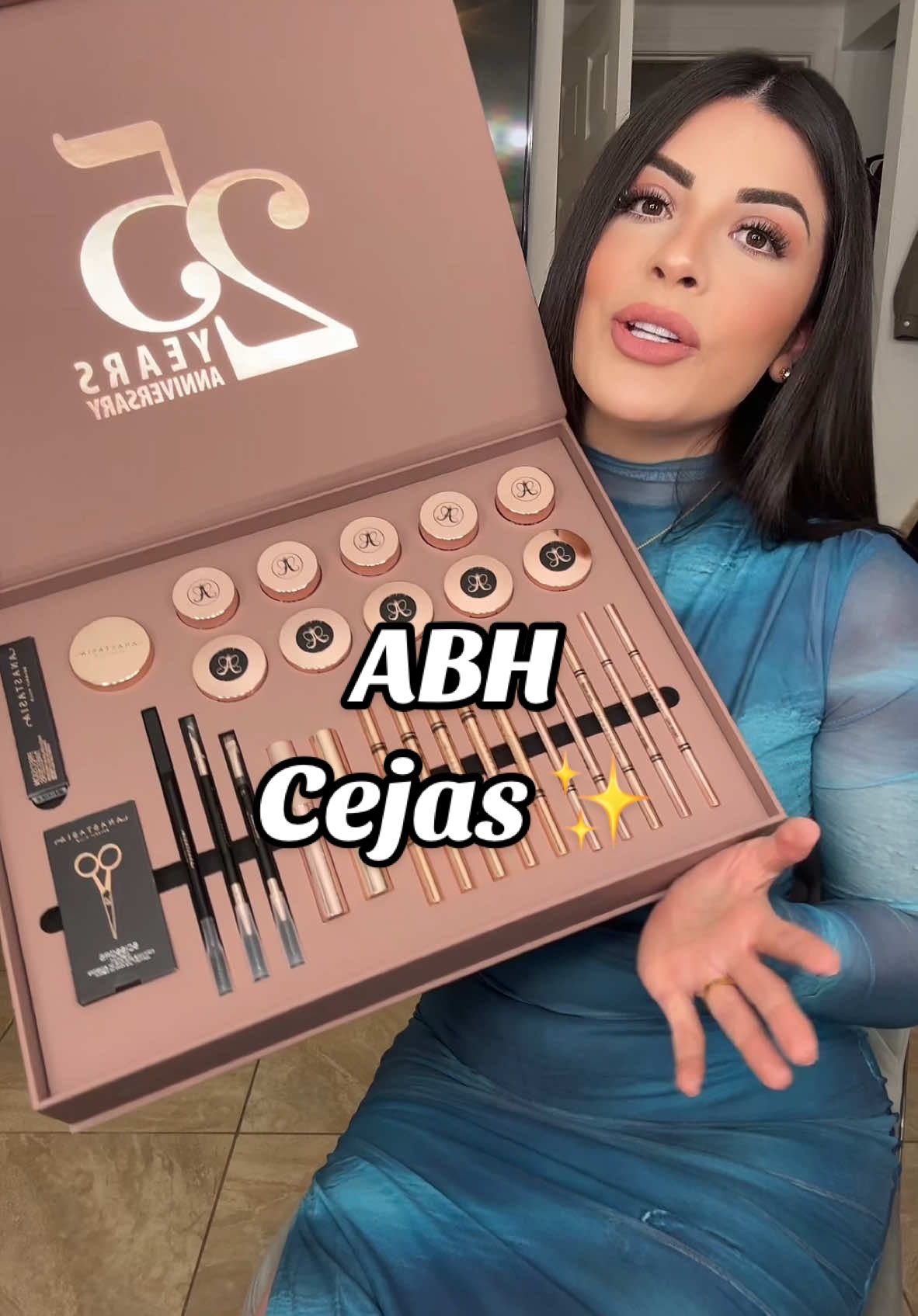 Todo lo que necesitas para tener una ceja perfecta ✨ #abh #anastasiabeverlyhills #cejas #cejasperfectas #paratii #fyp 