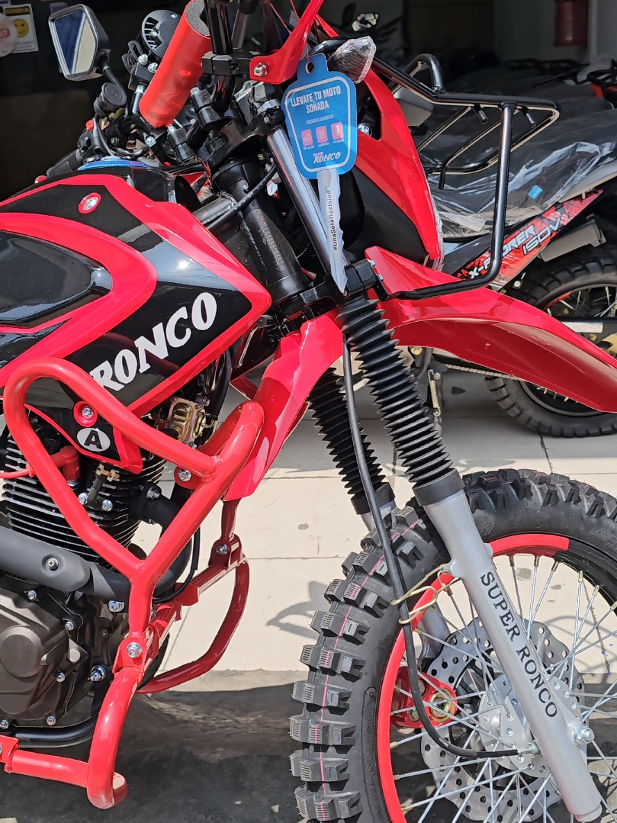 RONCO X-TREMO C-200  En esta oportunidad te presentamos con nuevo frontal de faros y tanto como el slider para tu mayor seguridad. .. #roncoperu #travel #viajes #aventura #rutasdelperu #pasionporlasmotos🏍️😍bikers🤩🙂 #bikers #motos #moteros #roncomotosperu #zukiamotos 