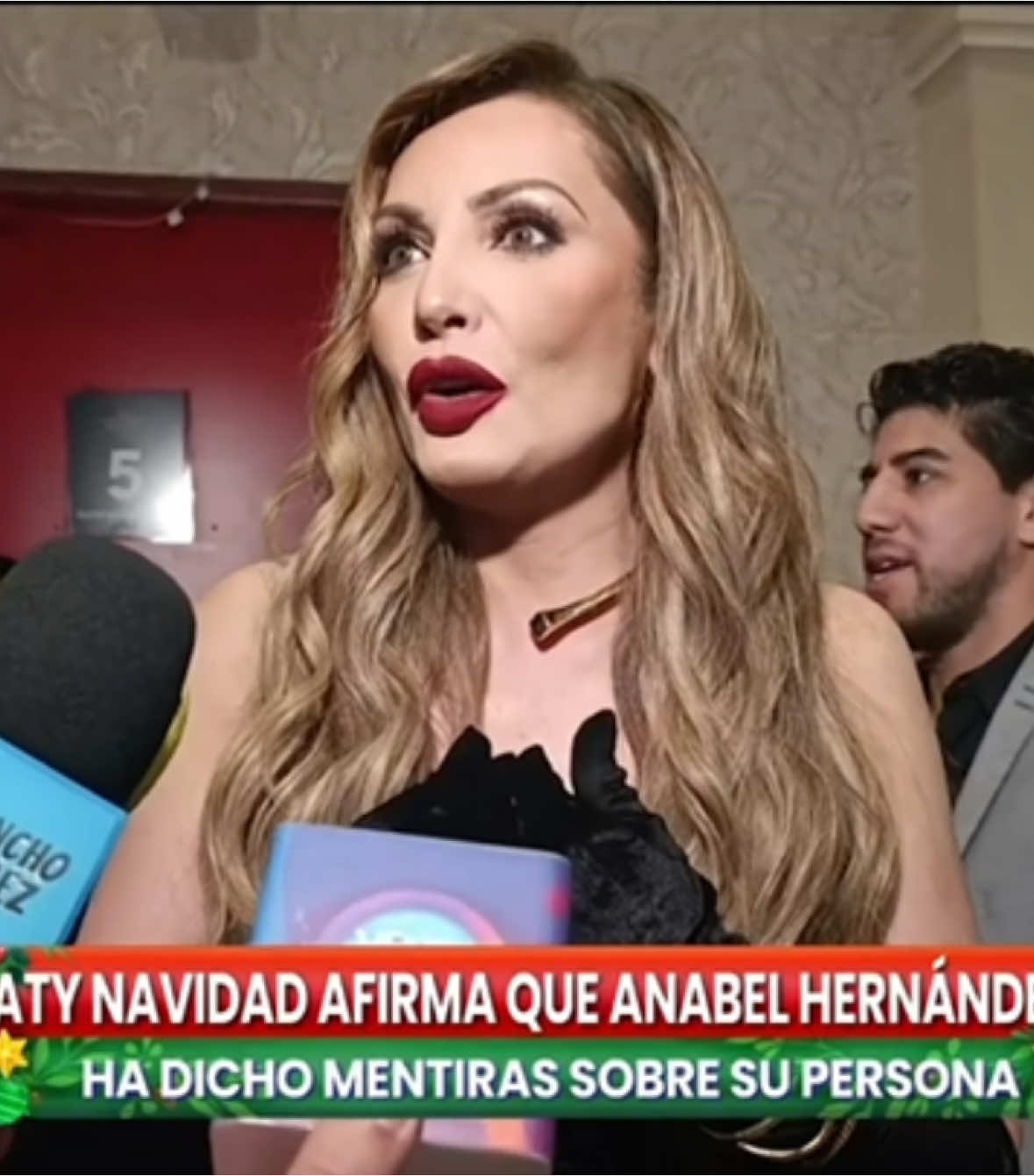 Paty Navidad extiende su apoyo a Ninel Conde luego de perder la demanda contra Anabel Hernández.😮‍💨😵 #VLA 📺 Lunes a viernes, 8:55 a.m.