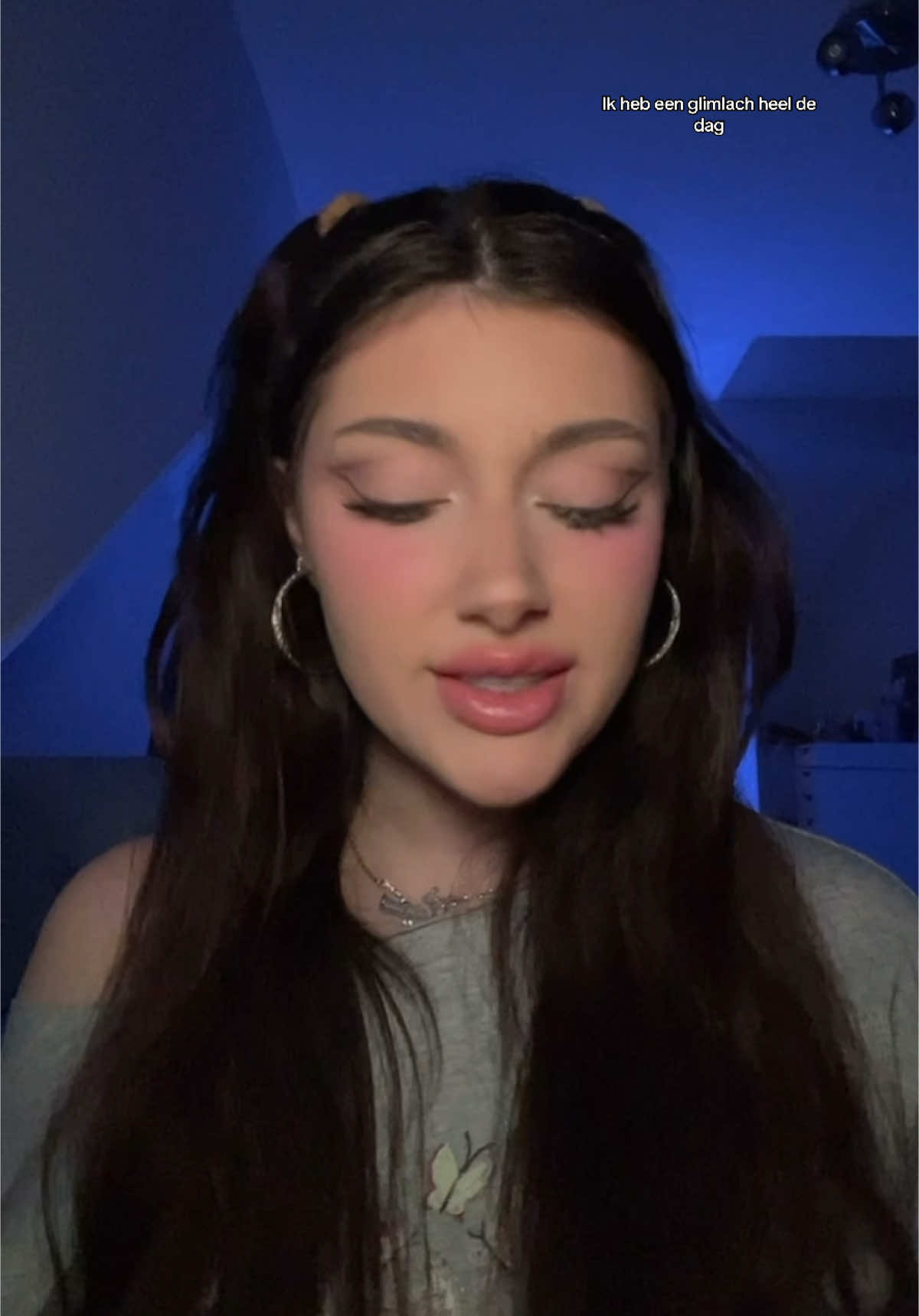 Tegen wie zouden jullie dit willen zeggen?😶 #zingen #zangeres #kimiya #kimiyavw #kimi #amsterdam #belgium #brussels #antwerpen #antoon #bigtwee #tantoelekker #dutchcover 