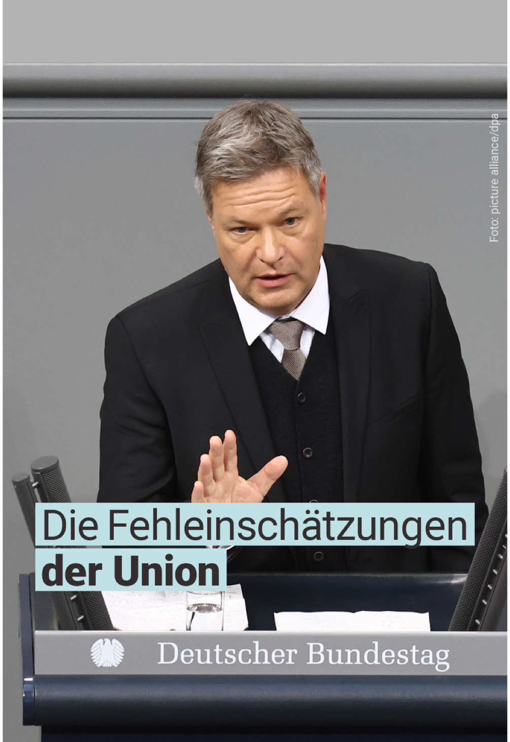 Man kann die Wirklichkeit nicht wählen, aber man kann wählen, wie verantwortungsvoll wir uns zu ihr verhalten, wie seriös wir Antworten für die Herausforderungen unserer Zeit suchen und mit konkreten Lösungsvorschlägen hinterlegen. Kurz: Man kann bei dieser Bundestagswahl Zuversicht wählen oder leere Versprechen.