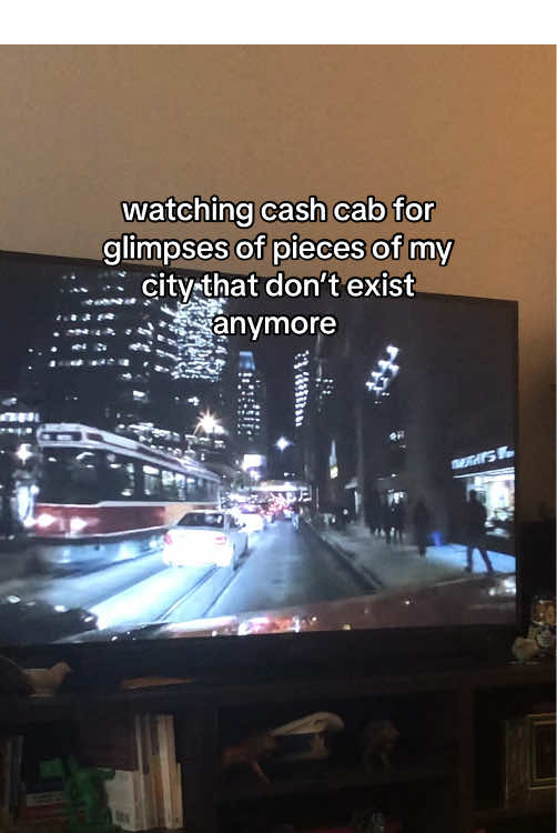 Cash Cab hurts sometimes #cashcab #torontolife #torontotiktok #tdotforever #oldtoronto #torontohistory #beforeandafter #thenandnow #imisstoronto #ilovetoronto #queenstreet #bloor #honesteds #torontolandmarks #clrv #streetcar #ttc #torontostreets 