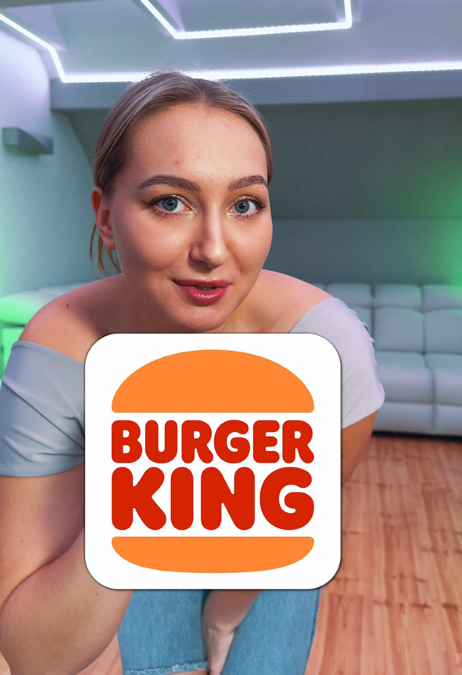 🍔 Co myslisz o tej kampanii? 🤔 — #vikivisuals #kampania #burgerking #casestudy #marketing 