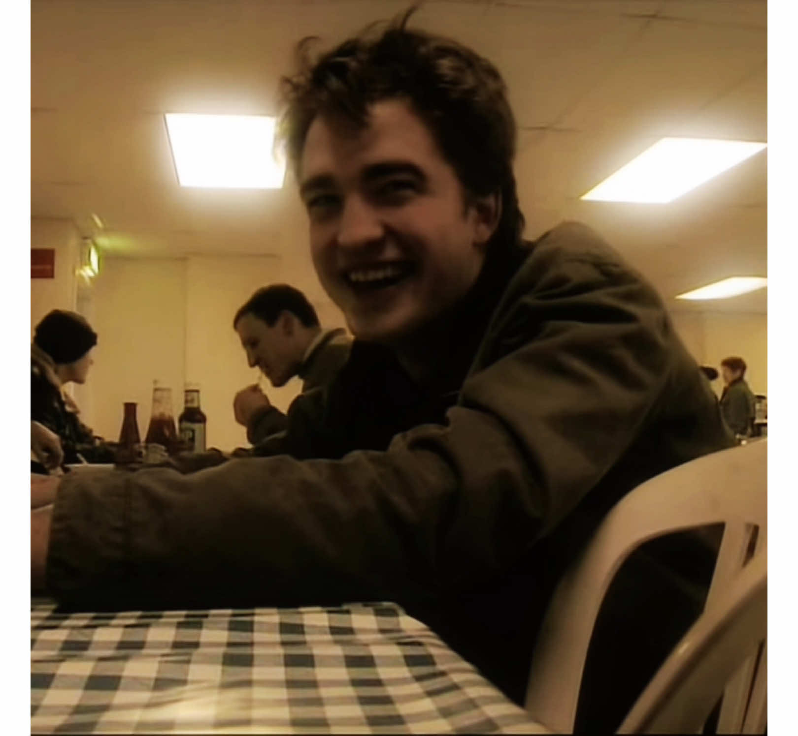 rob 🤗 #robertpattinson #cedricdiggory #harrypotterandthegobletoffire #fyp #twilight #edwardcullen #twihard #hpbts