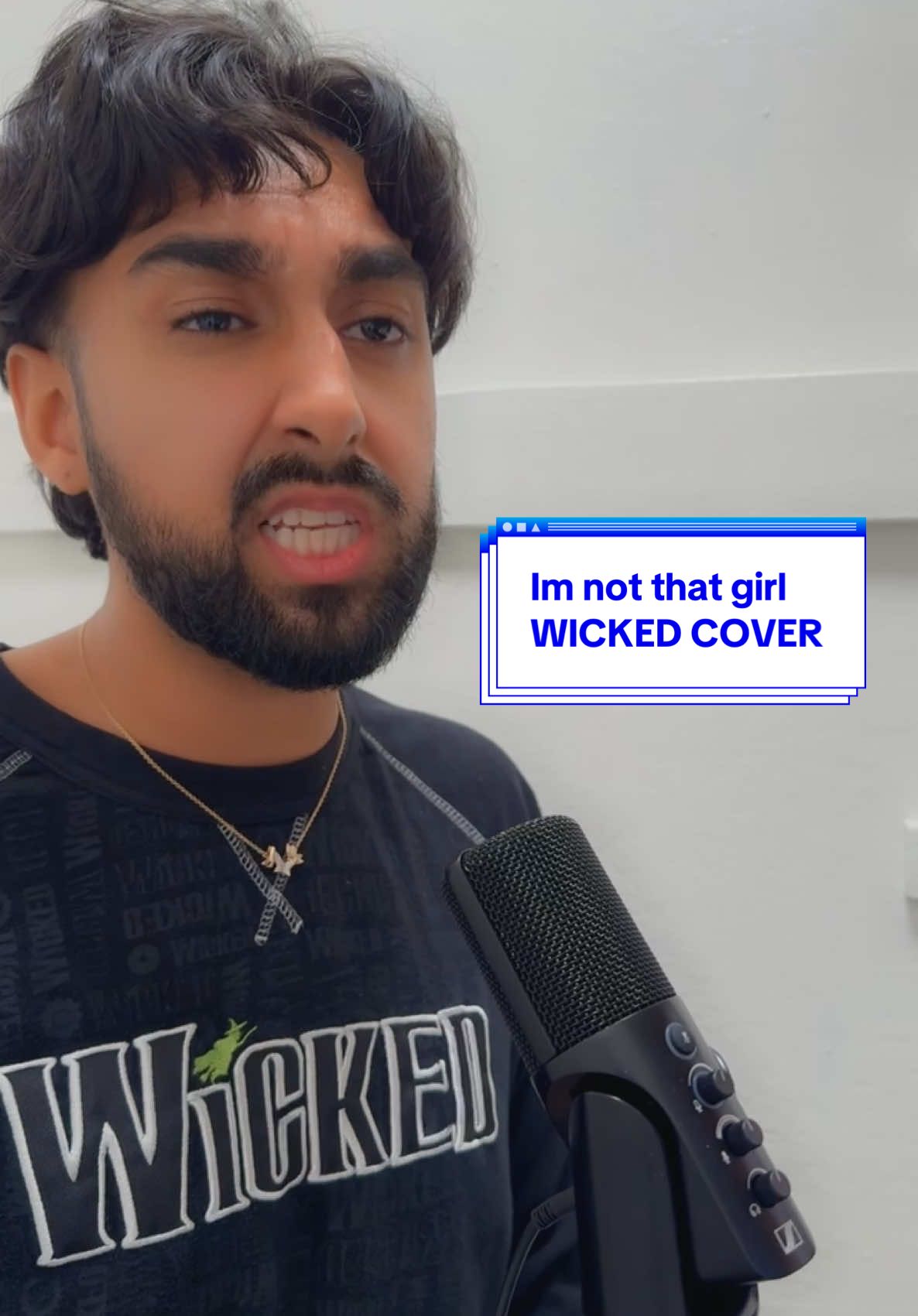 #imnotthatgirl #wickedcover #elphaboy #elphaba #wicked #cynthiaerivo #genderbent #singing #cover #musicaltheatre #foryou #fyp #foryoupage #wickedmovie #wickedthemusical 