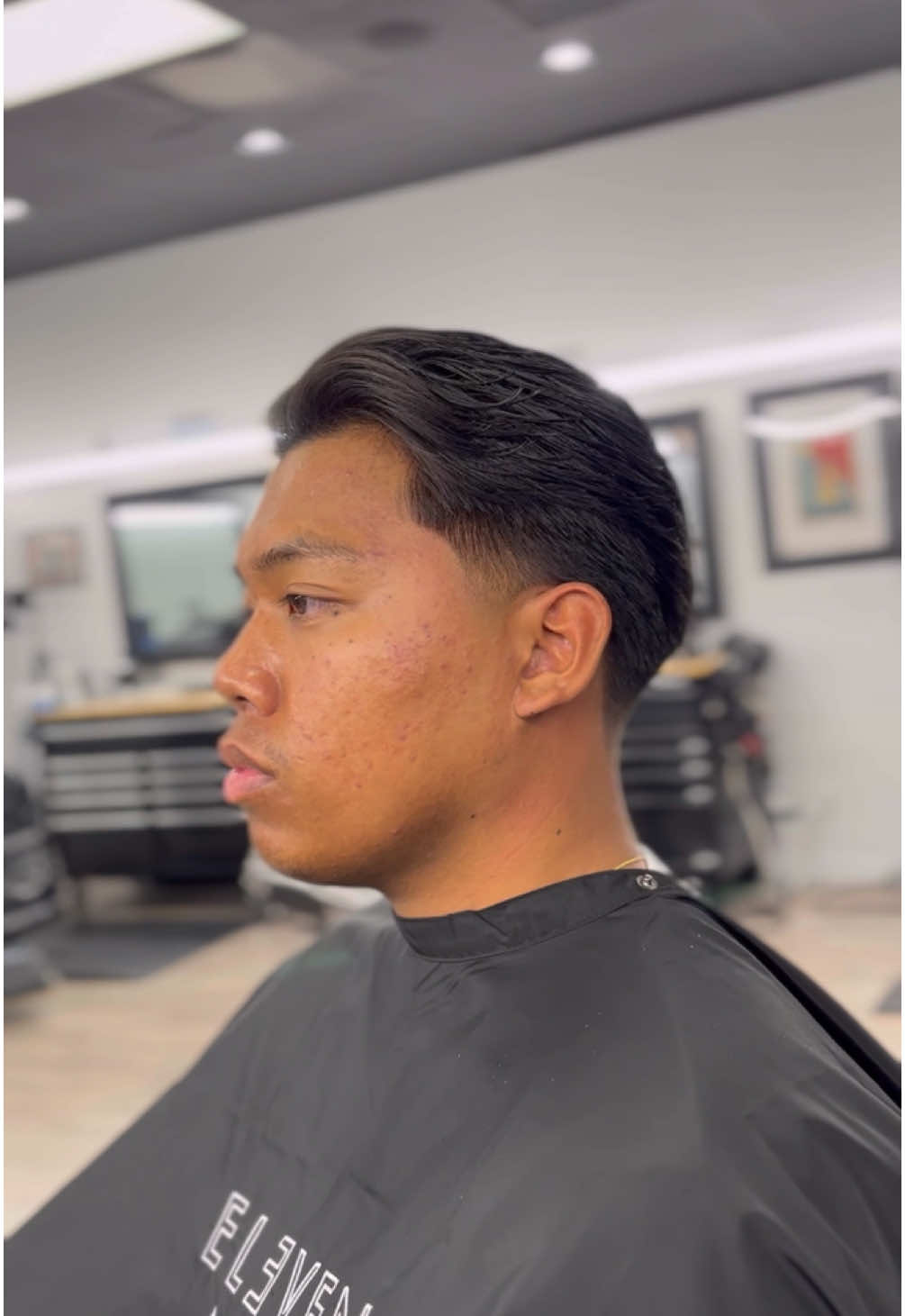 Tapered Brushback 🙂‍↕️•• • If you’re from Northridge, CA, click the link in my bio or dm to book your next haircut appointment!  • • • • • #barber #la #losangeles #labarber #lakebalboa #sfv #sfvbarber #sanfernandovalley #northridge #csun #highfade #midfade #lowfade #lineup #hair #hairstylist #fade #taper #babyliss #sc #stylecraft #rebel #saber #uno #gamma #boosted #wahl #tomb45 #level3 