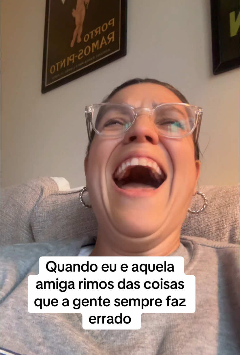 Marca aquela amiga kkkkkk #humor #comedia #fy #lixandoodeboche #lgbtq #amigas 