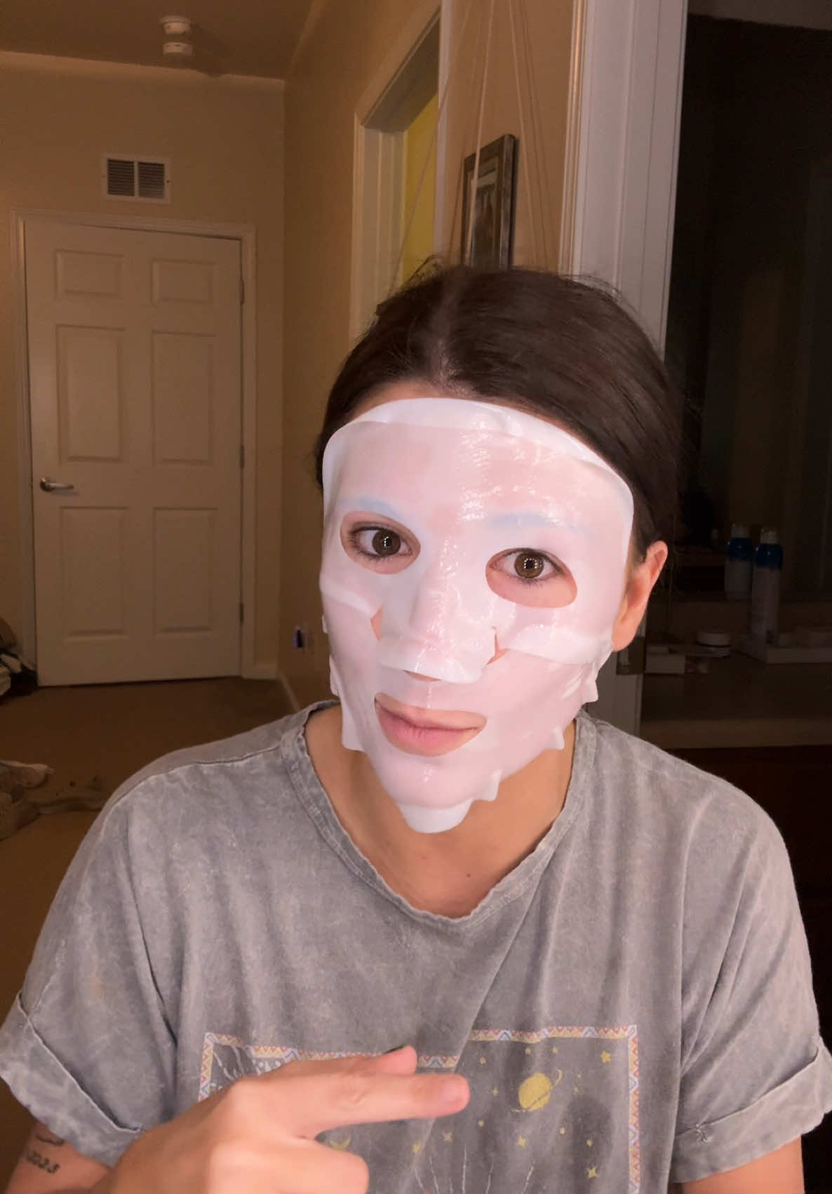 I loved this face mask, my husband… not so much😂😂  #facemask #skincare #facemasks #skin #skincaretok #skintok #TikTokShop 