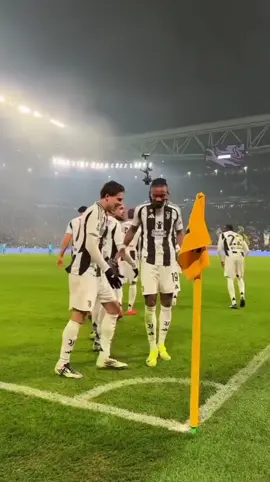 Dans mükemmel 😻🩷 #kesfet #kenanyıldız #wait #juventus 