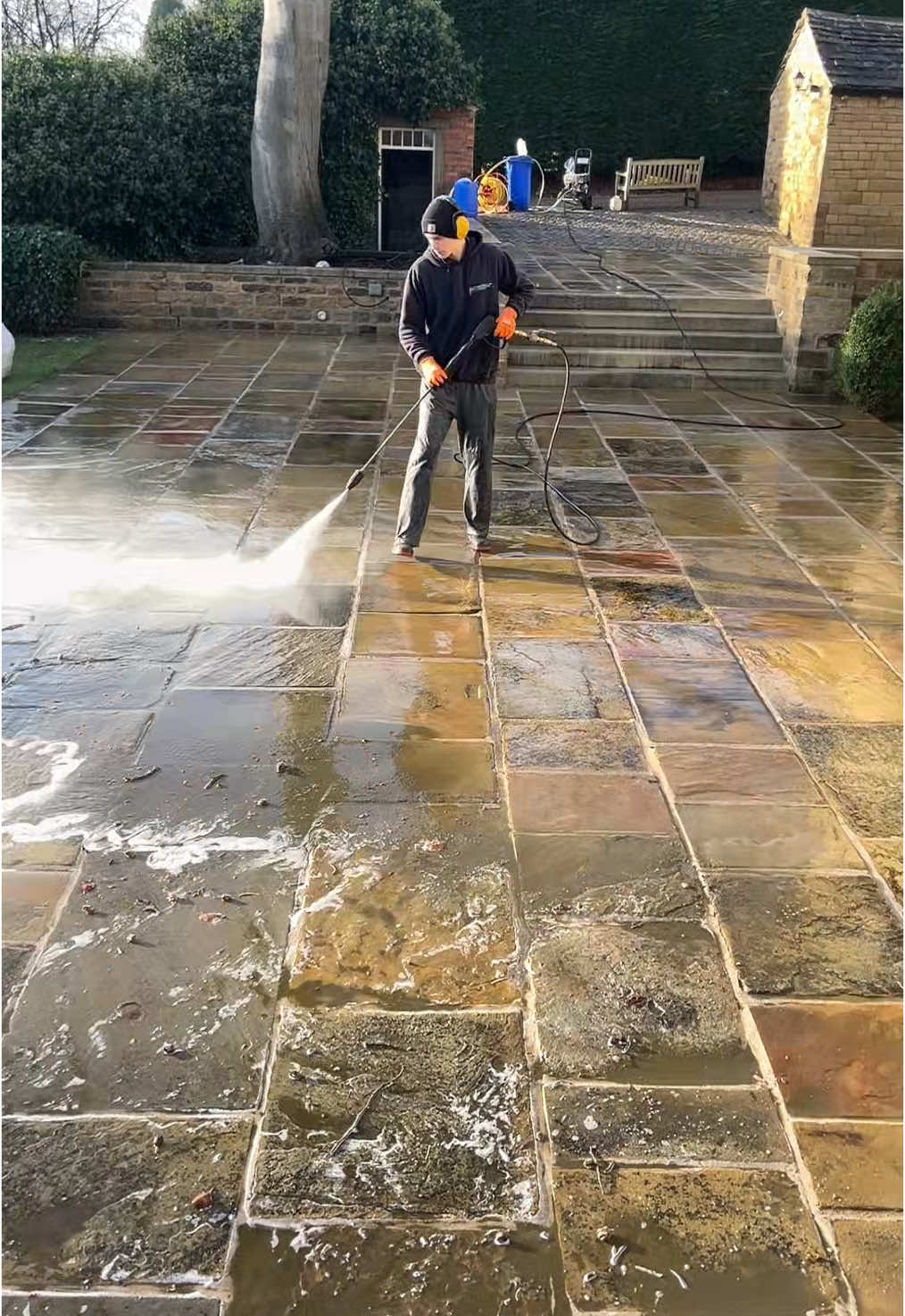 Pressure washong a yorkshire stone patio….#satisfying #satisfyingvideos #satisfy #pressure #pressurewashingporn #pressurewashinguk 