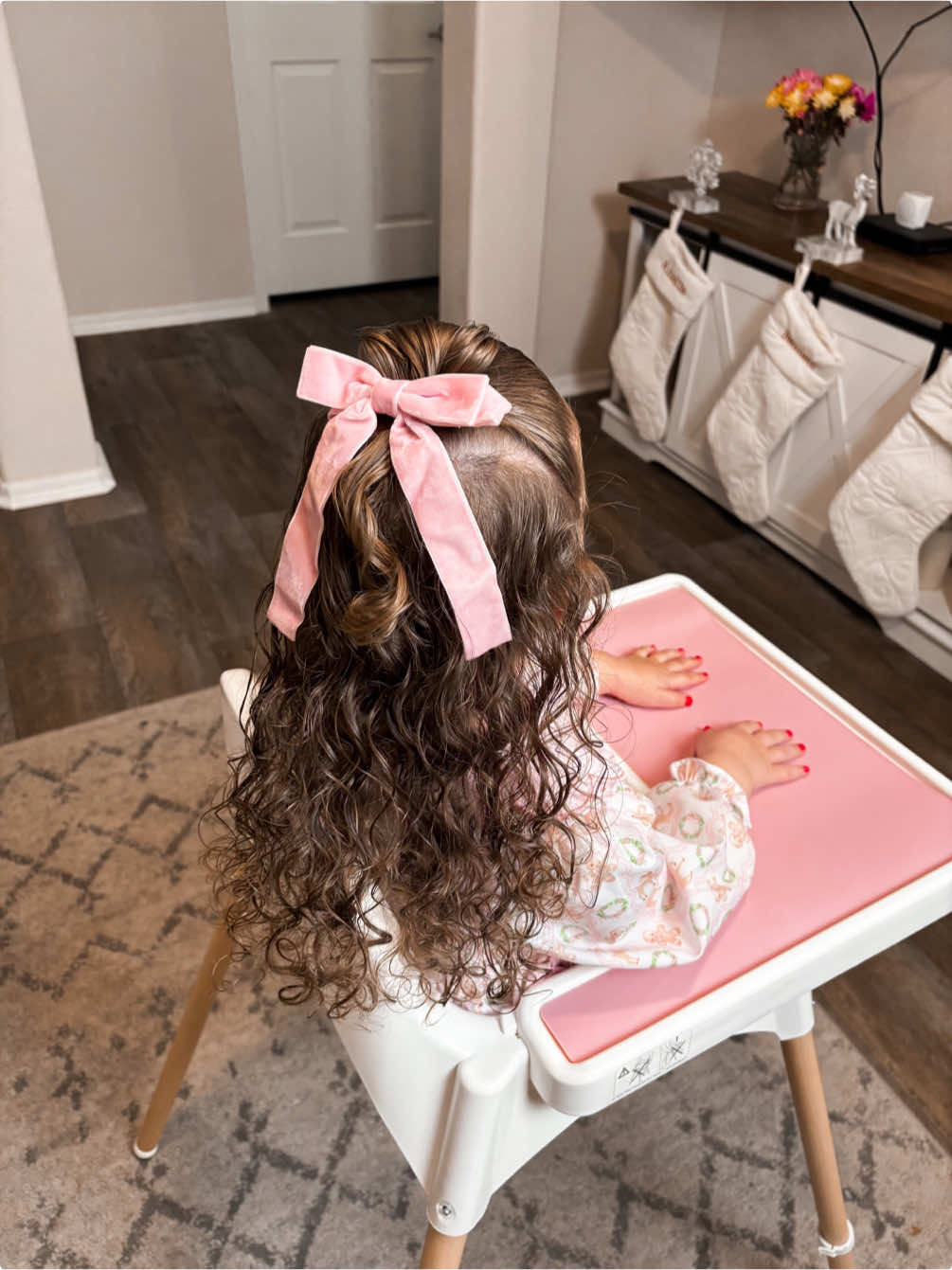 Those ringlets ☺️💗  toddler hairstyles episode 55.  . . #toddlerhairstyles #toddlerhair #easytoddlerhairstyles #holidayhair #holidayhairstyles #toddlerchristmashair #toddlercurlyhair #kidshairstyles #curlyhairideas  #curlyhair #girlhair #hairgoals #toddlermom #toriireed @T is for Tame @Fairy Tales Hair Care @Lovely Mila Smocks  