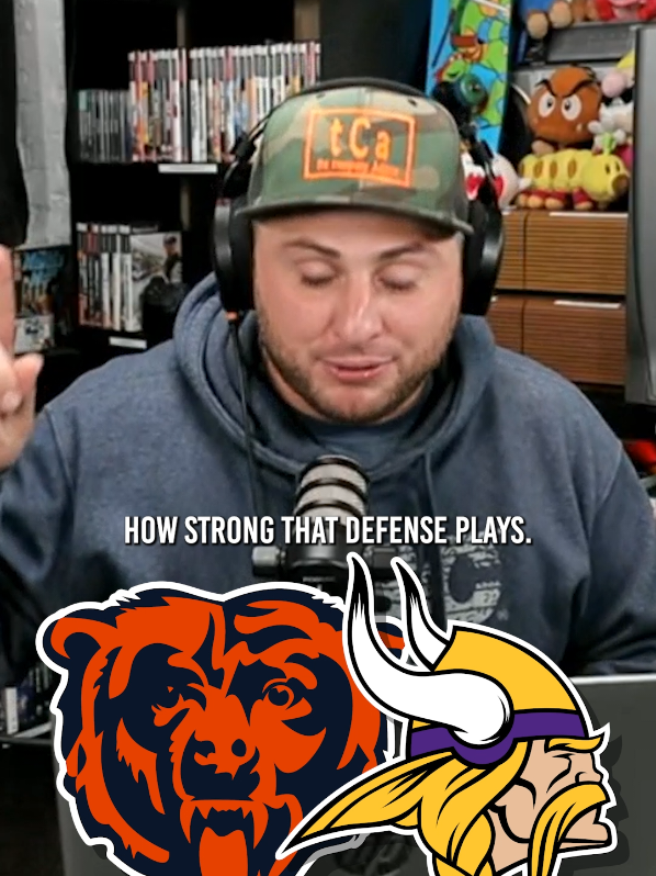 Monday Night Football PREDICTIONS 🏈🔥 Who do you got!? #minnesotavikings #chicagobears  The Sports Port 🎙️ Daily sports show Monday - Friday at 10:00 AM EST  🔌 Powered by @Downtime TV  . .  #mnf #nfl #mondaynightfootball  #sportspodcast #sportsport #podcast