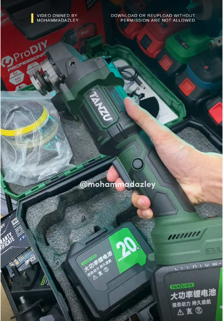 Cordless brushless angle grinder full set acessories high quality. Boleh guna untuk semua jenis kerja DIY. Yang penting harga mampu milik & ada warranty daripada Tanzu 🔥 #anglegrinder #grinder #cordless #cordlessgrinder #potongbesi #mesinpotongbesi #powertools #tools #tanzu