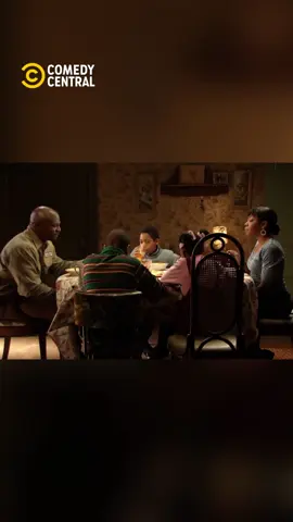 Todo tenemos un papel en la familia. ¡Sigue viendo #TodoElMundoOdiaAChris en Comedy Central!