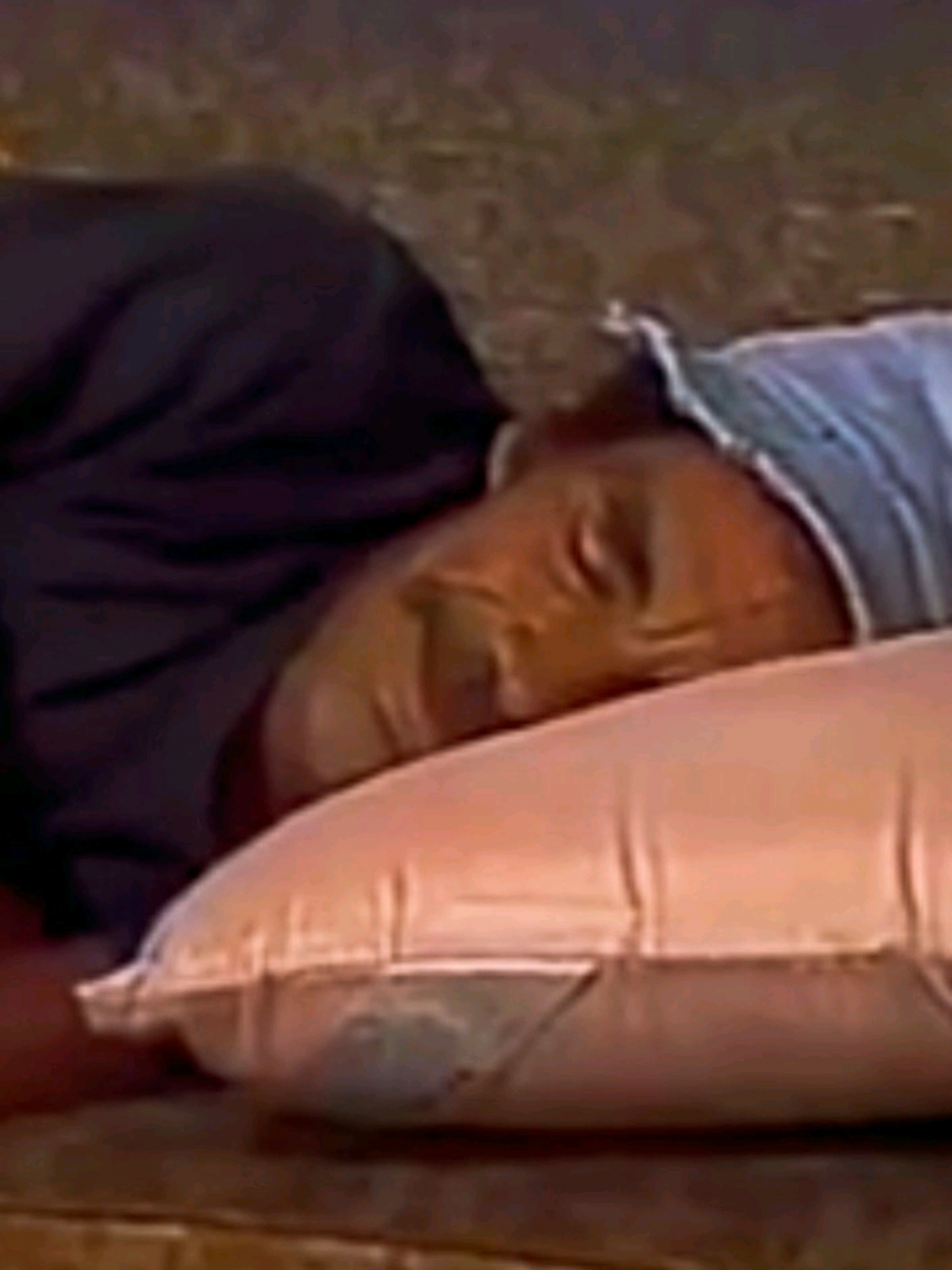 ¡Cuánta barriga, Sr. Sueño! 😴  #DonRamón #RonDamón #ElChavoDelOcho #ElChavoDel8 #ElChavo #Chaves 