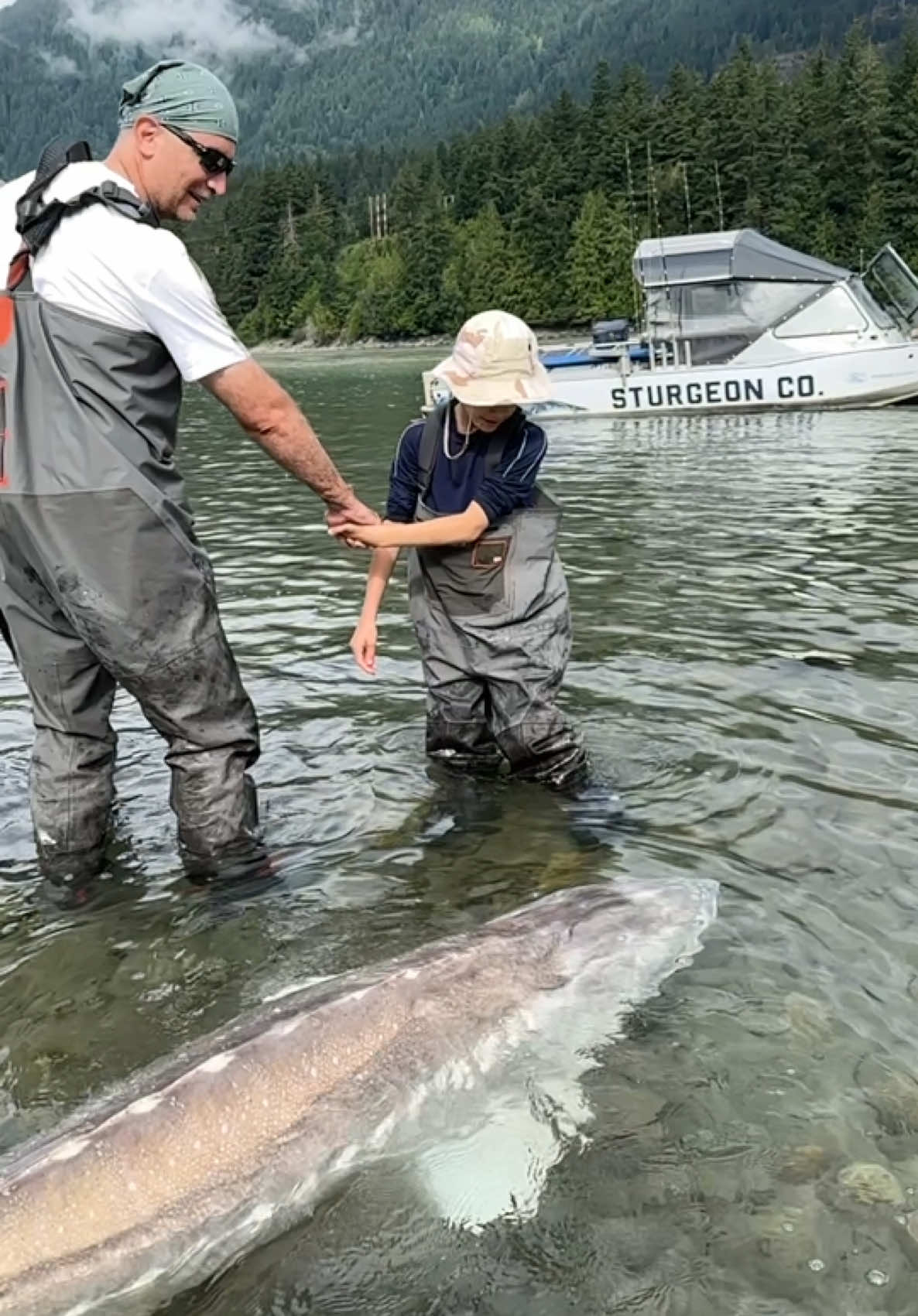 Beautiful memories 🥰 #fishing #family #memories #sturgeon #fishingtrip #sturgeonco #bucketlist 