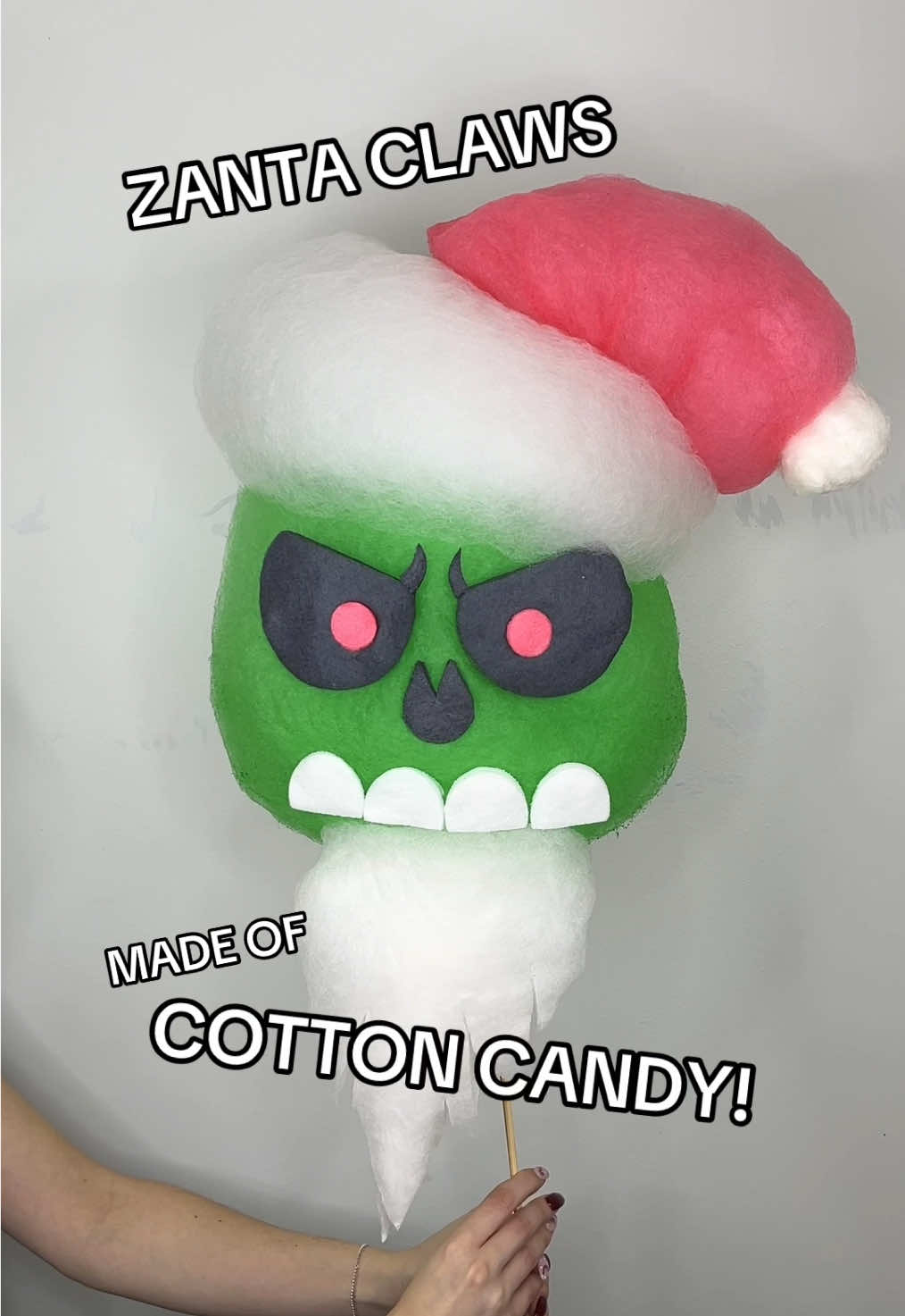 IT’S ZANTA CLAWS FROM EDDSWORLD! This cotton candy villian is scary sweet! #eddsworld #tord #eddgould #cottoncandy #art 