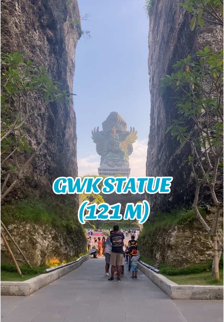 Megah ny patung tertinggi ke-3 di dunia… 🤩 Patung GWK (Garuda Wisnu Kencana) . . #gwkstatue #patunggwkbali #explore #goodvibes #wonderfulplaces #placetovisit #beautifuldestinations #bautifulplace #baliisland #gwkbali #melalidibali #melalikebali #traveling #traveltiktok #fypシ 