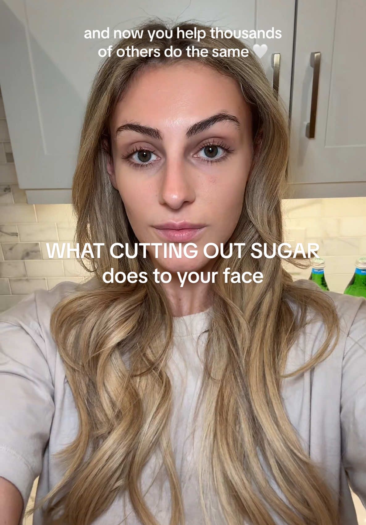 Who’s joining me for a healthy af winter 🌿🥗👀 let’s do this!!! here’s what happens to your face when you cut out sugar and processed foods ✨🫶🏼 so much less inflammation and bloat. plus all my acne is almost gone 🥹 let me know your questions and thoughts in the comments!! here to help you on your health and wellness journey 🩷 let’s glow up together #NoSugar #AntiInflammatory #GlowUp #FaceTransformation #ClearSkinJourney #NoAddedSugar #LowerCortisol #PuffyFace #HealthTransformation #HealthyLifestyle #SugarFreeJourney 