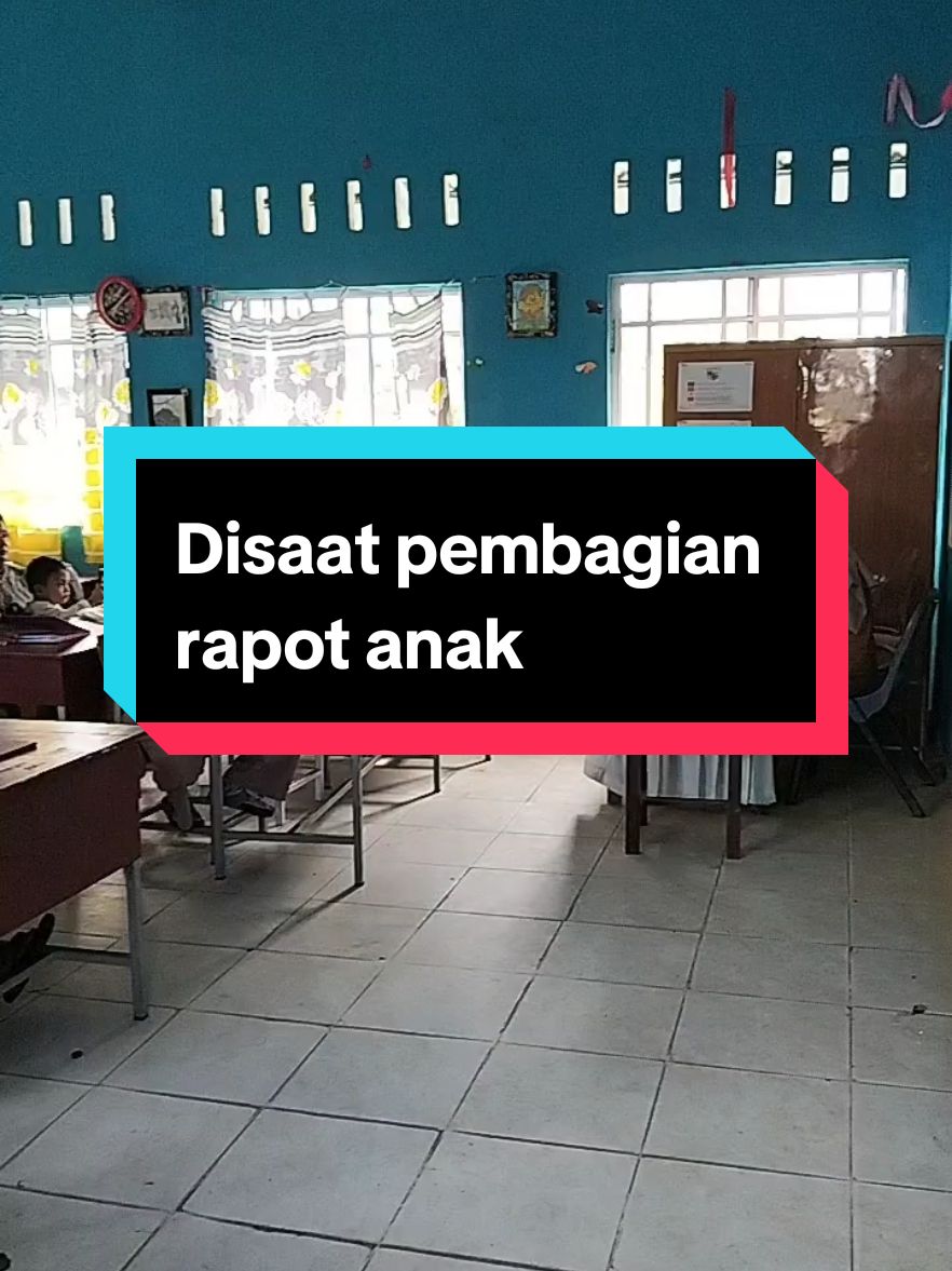 Di saat pembagian rapot anak  #guru  #sekolah  #pembagianrapot 