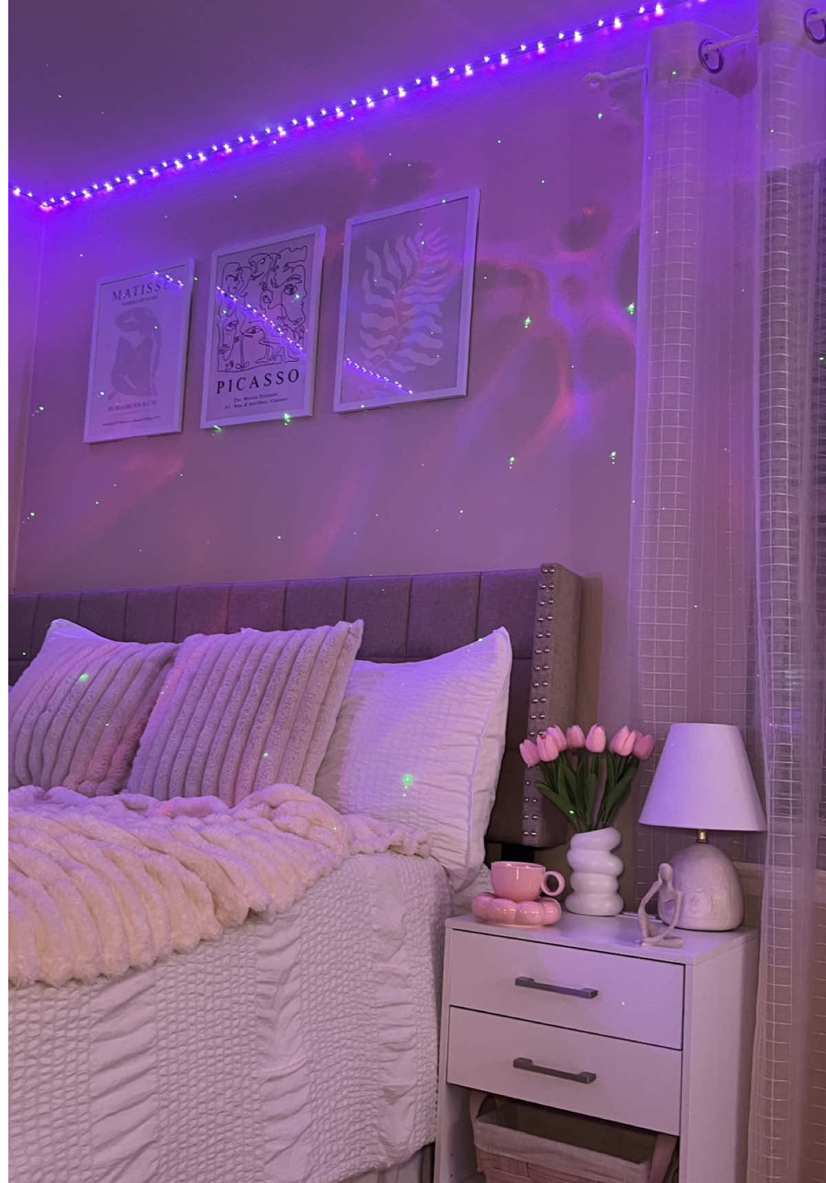 🩷🌸🧸 #cozyroom #bedroom #inspo #RoomTour #pink #decor #cuteroom #aesthetic #bedroomdesign #room #smallroom #furniture #girly #lights #Home #roominspo #roommakeover #purple #blankets #decoration #pourtoi #prt #vanity #mirror #pinterest #pinterestroom #needthat #vanitymirror #redoing #rearranging #beauty #roomdecor #led #projector #disco #romantic #pov #sleep #moving #motivation #beige #usa #america #murica #Summer #candles #grey #skincare #beauty #demure #hellokitty #minifridge #mini #beauty #y2k #kawaii #pretty #makeup #skincare #beige #cute #walldecor #matisse #art #blue #stanley #setup #bedroomsetup #galaxy #vibes #dreamroom #pinkobsession #pinklover #fy #desk #vibey #aesthetic #fyp #cozybedroom #foryou #foryoupage #coquette #viral #cleangirl #SelfCare #jewelry #flowers #dorm #desk #setup #perfume #tulips #flowers 