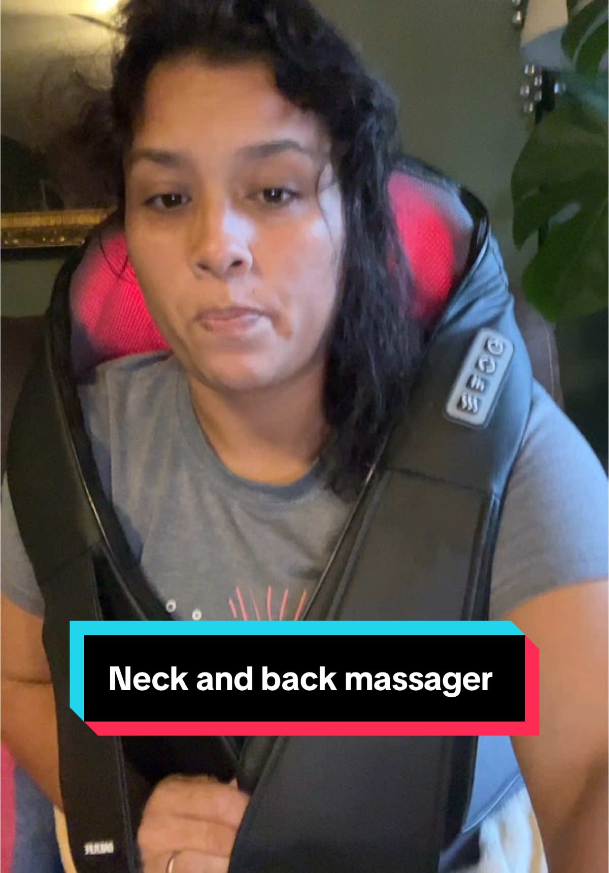 This neck and back massager is exactly what i need after a day at work, you can take it anywhere and relax. It has different settings #massager #neckpain #neckandbackmassager #backpainrelief #tensionrelief #neckandshouldermassage 