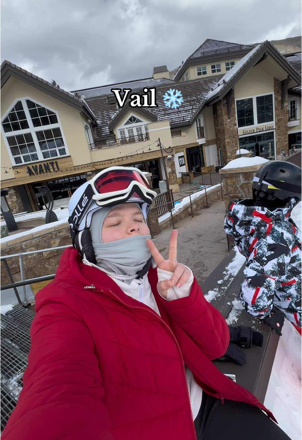 Always exploring new places!❄️  #colorado #traveltiktok #usatraveldestinations #vailcolorado #wintervacation 