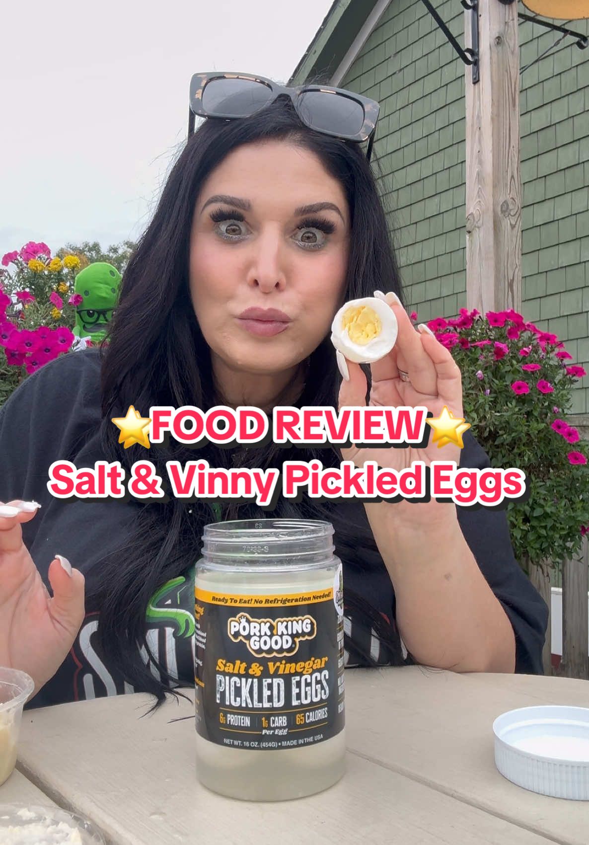 ⭐️FOOD REVIEW⭐️ Visiting @smithvillepickle and trying out some Salt & Vinegar Pickled Eggs⭐️ #pickles #pickled #eggs #mukbang #foodreview 