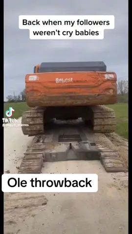 Heck yeah#heavyequipment #bluecollar #heavyhaul #trucker #midwest #farm 