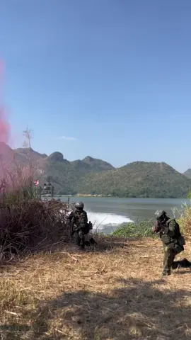 #กองเรือลําน้ํา #กองทัพเรือ #ประเทศไทย🇹🇭 #ชาติศาสนาพระมหากษัตริย์ 