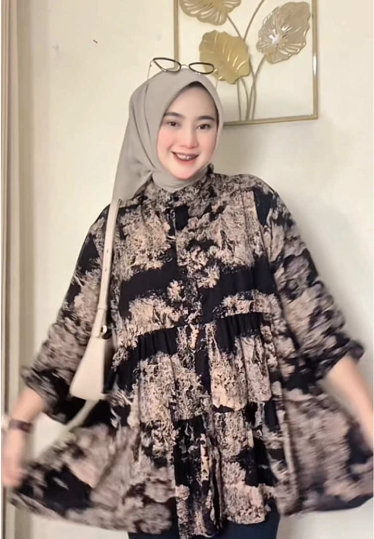 Motif Devira😍 #kemej #kemejaoversize #kemejawanita #gayaditiktok #gayadirumah #fy #fyp #fypシ゚viral #fyfyfyfyfyfyfyfyfyfyfyfyfyfyfyfyfyfy #fyf 