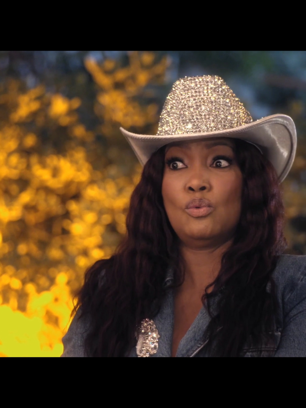 Sutton killed with that line. She's not wrong. #watchwhathappenslive #viralvideo #realitytv #realityshow #fyp #bravotv #andycohen #popculture #wwhl #kylerichards #doritkemsley #erikajayne #garcellebeauvais #suttonstracke #kathyhilton #lisavanderpump #rhobh #realhousewivesofbeverlyhills #jennifertilly 