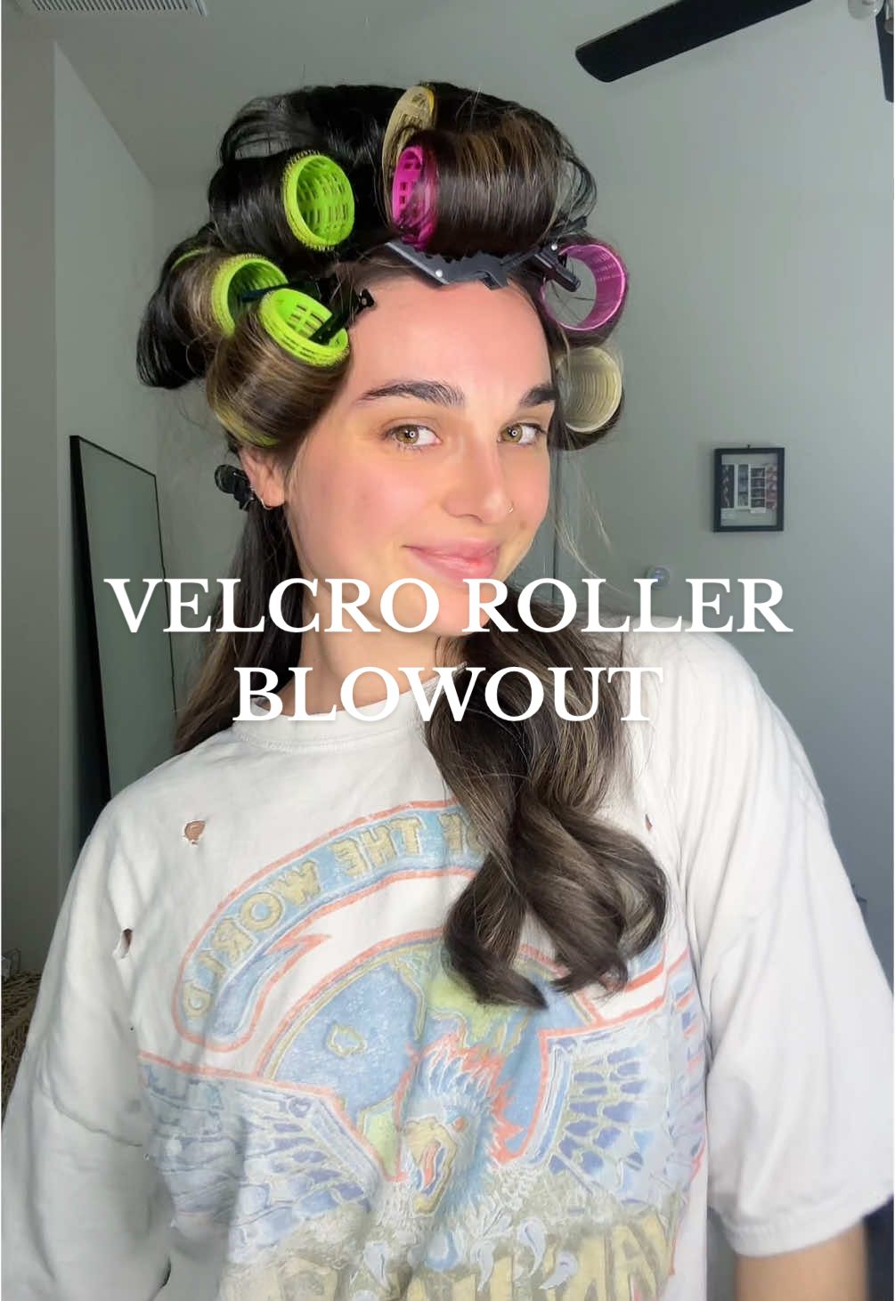 It’s been a minute since i did the full velcro roller blowout routine 🫶 #velcrorollers #velcrorollerstutorial #rollers #velcrorollertips #hairtutorial #dysonairwrap #dysonairwrapcurls #dysonairwraptutorial @Dyson USA @Wella Professionals @Color Wow Hair 