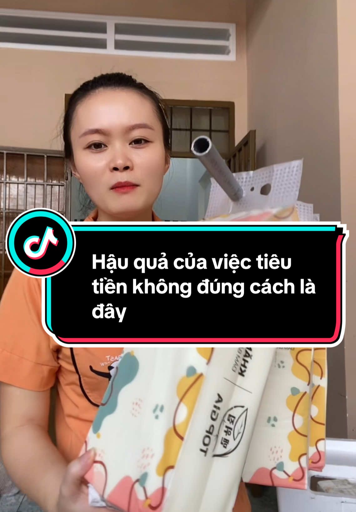 Com bo 6 bịch giấy rút Top Gia 1280 tờ/ bịch tặng kèm 3 móc treo chỉ hơn 100 cành #giayan #giayantopgia #giayannoidiatrung #giayansieudai #giayantreotuong #giayancaocaptopgia #giayan4lop #giayan4lopsieutienloi #xuhuong #xuhuongtiktok