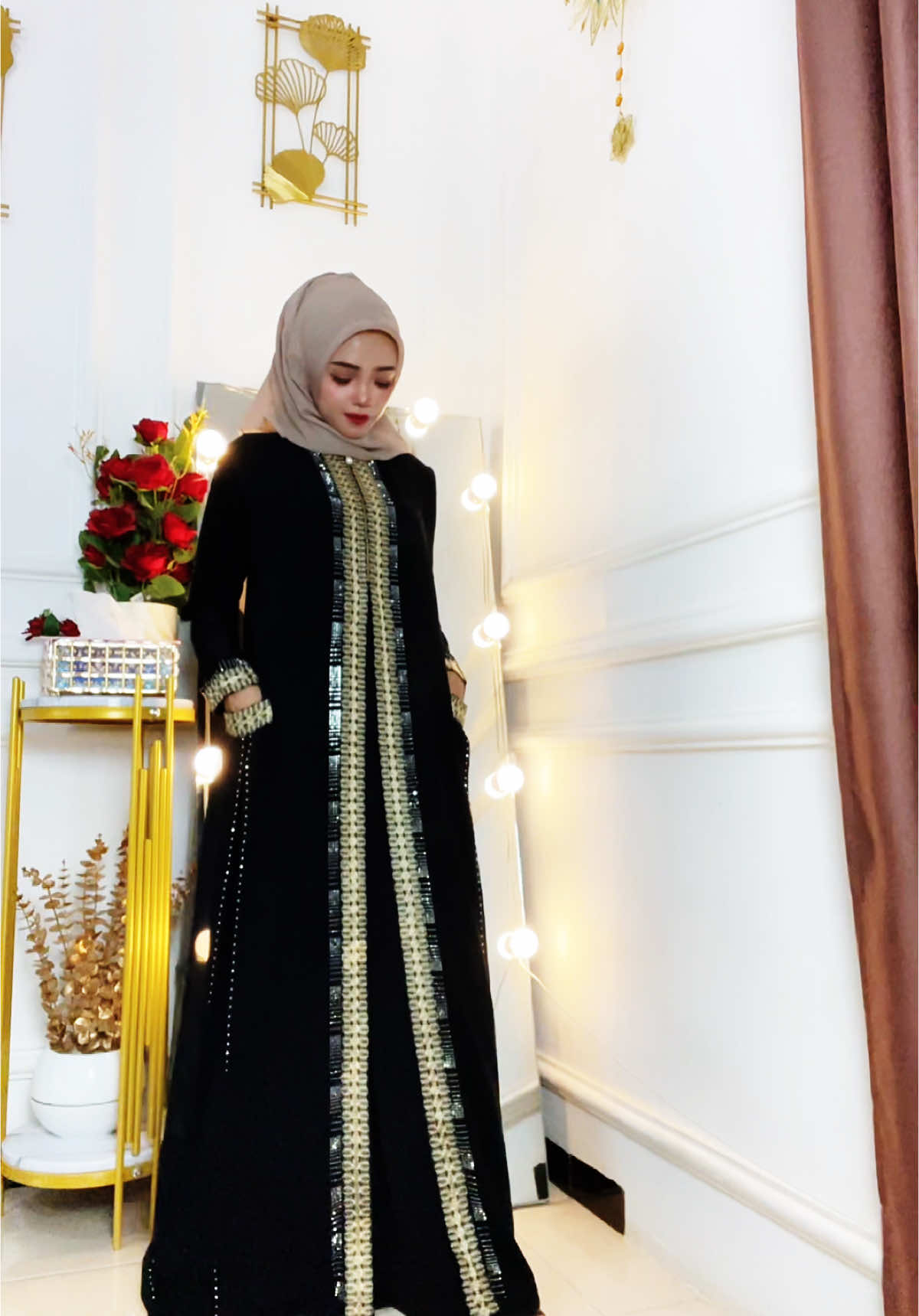 Gamis saku kanan kiri simpel elegant #abayajakarta #abayalebaran #abayafashion #rekomendasiabaya 