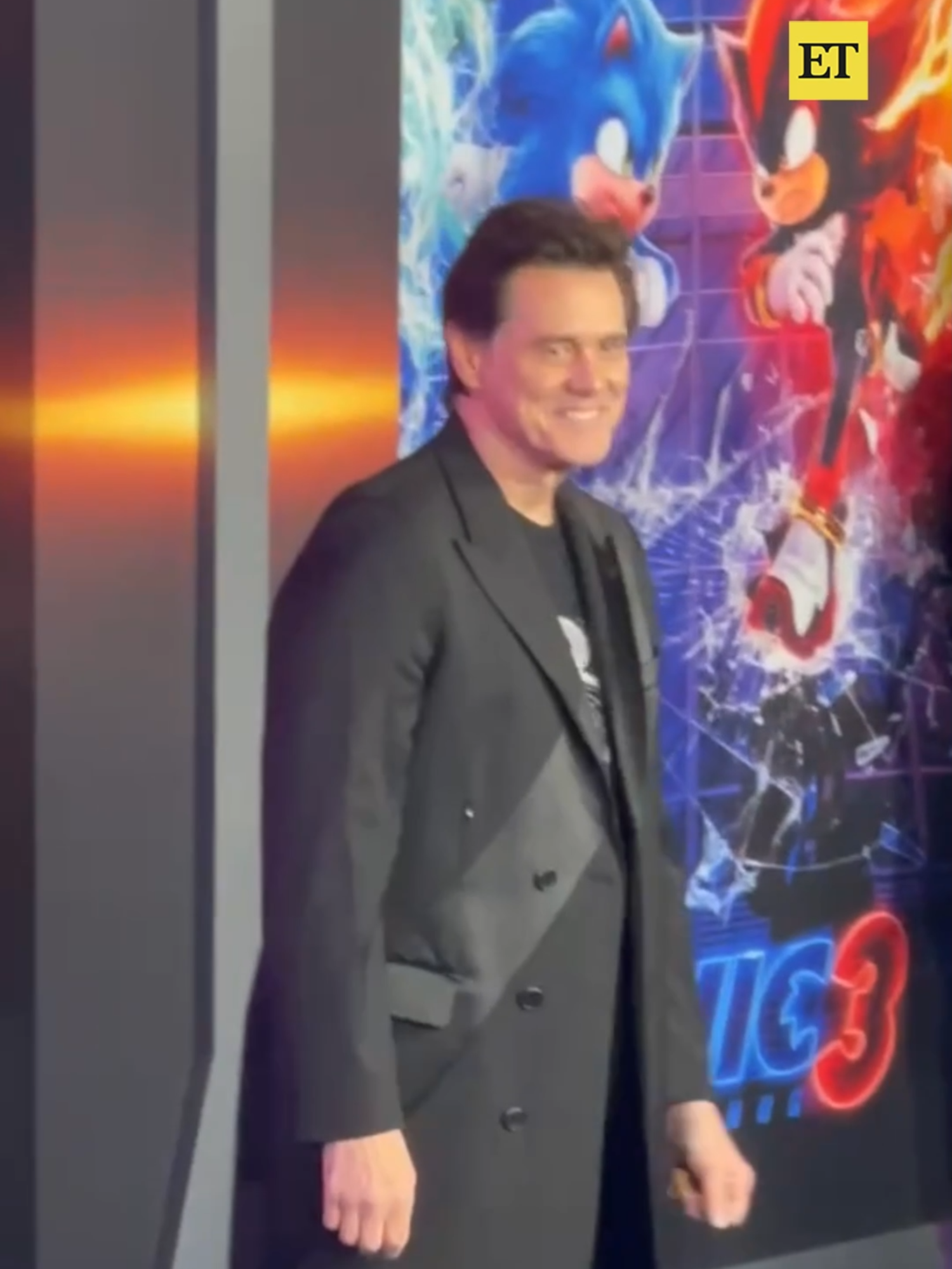 Jim Carrey hit the ‘Sonic the Hedgehog 3’ blue carpet with co-stars Ben Schwartz and Keanu Reeves. 💙 #sonic3 #jimcarrey