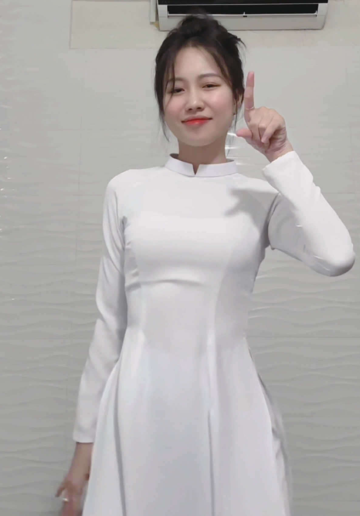 Nay được về sớmm…#hantran1998 #tiktok #dance #trending #xuhuong 