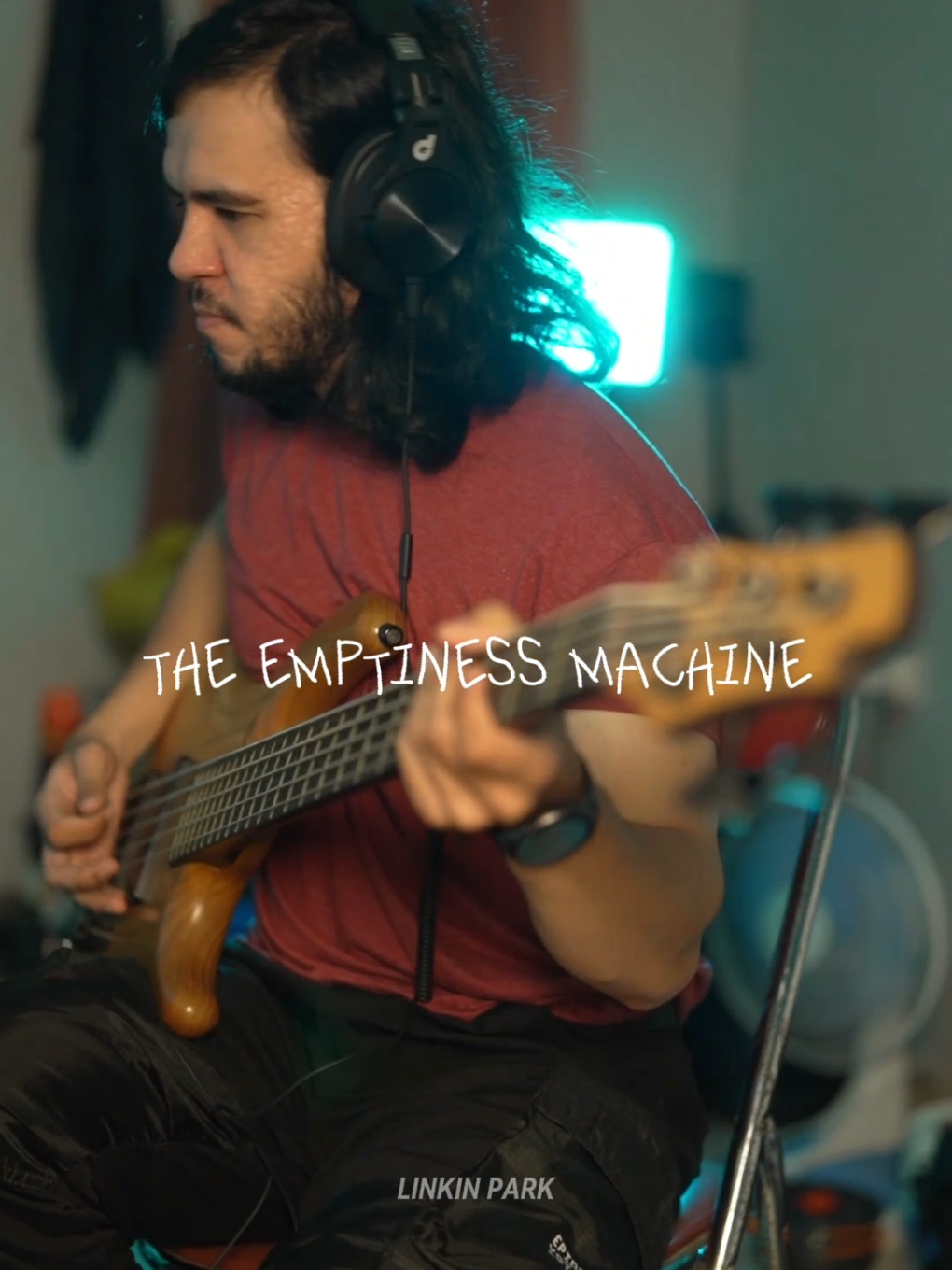 The Emptiness Machine - Linkin Park.  .  .  .  .  #linkinpark #emilyamstrong #mikeshinoda #theemptinessmachine #bass #basscover #bassistsoftiktok #basstok #rock #modernrock 