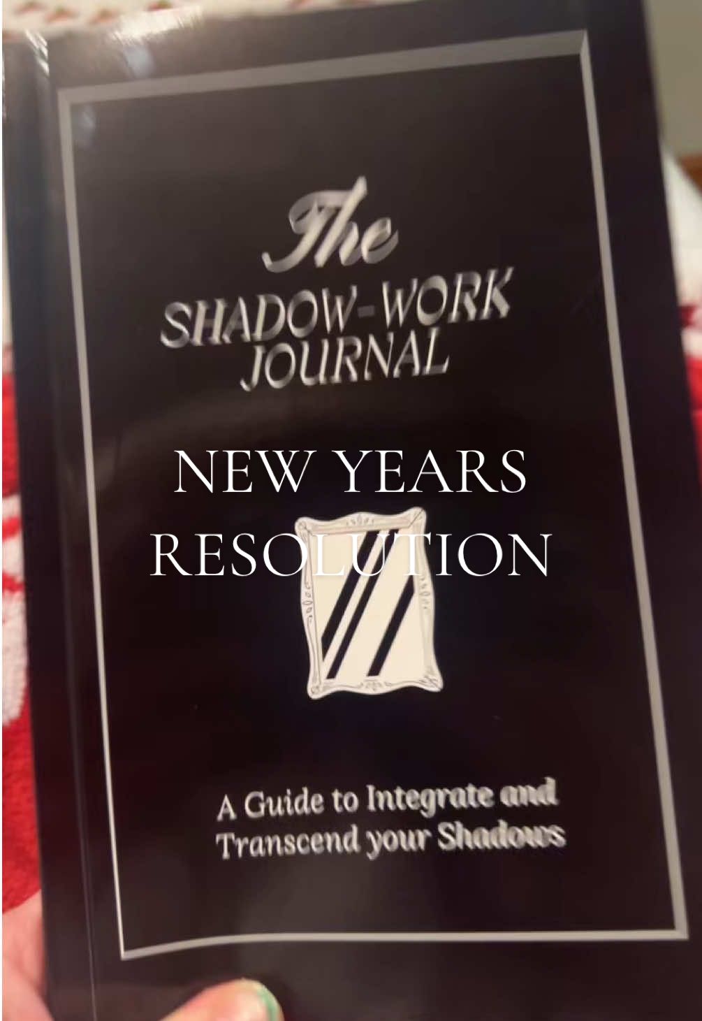 Grab a guided Shadow work journal to meet yourself at the deepest level ❤️  #shadowwork #therapytiktok #therapytok #shadowworkprompt #spiritualawakening #tiktokshopfinds #newyearsresolution #newyearnewaura #childhoodtrauma #astrology #therapy 