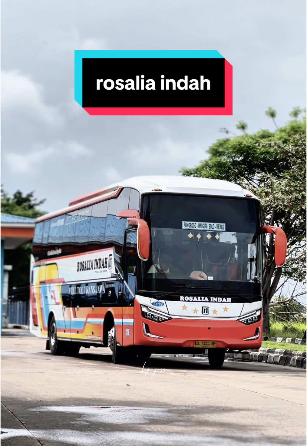 jangankan manusia, langit pun berubah ketika tiba waktunya.🗿 #cinematikbus#videobus#bismania#busindonesia#reels#cinematik#ig#bisindonesiaitukeren#busmania#rosaliaindah#rosaliaindahmania#rosaliaindahgallery#rosaliaindahgroup#rosaliaindahtransport#rosaliaindahofficial#rosaliaindahbus#rosin#rosaliaindahmania_official#hd#karoserilaksana#sr3