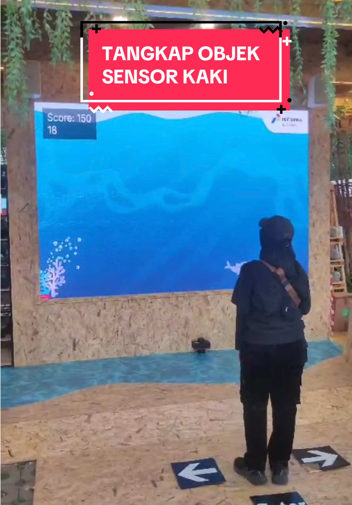 Gerakin kaki, tangkap objeknya! 🦶⚡ Ayo tunjukin seberapa lincah kakimu menangkap semuanya! Siapa cepat dia menang! 🕹️🔥  #TantangKelincahan #GameSensorKaki #TangkapObjek #GameInteraktif #KelincahanKaki #MainGerak #GameAktif #PermainanInteraktif #TantanganSeru #GameTeknologi #GerakTerus #HiburanSeru #PermainanDigital #AktifDanSeru #MainSambilOlahraga #ChallengeKaki
